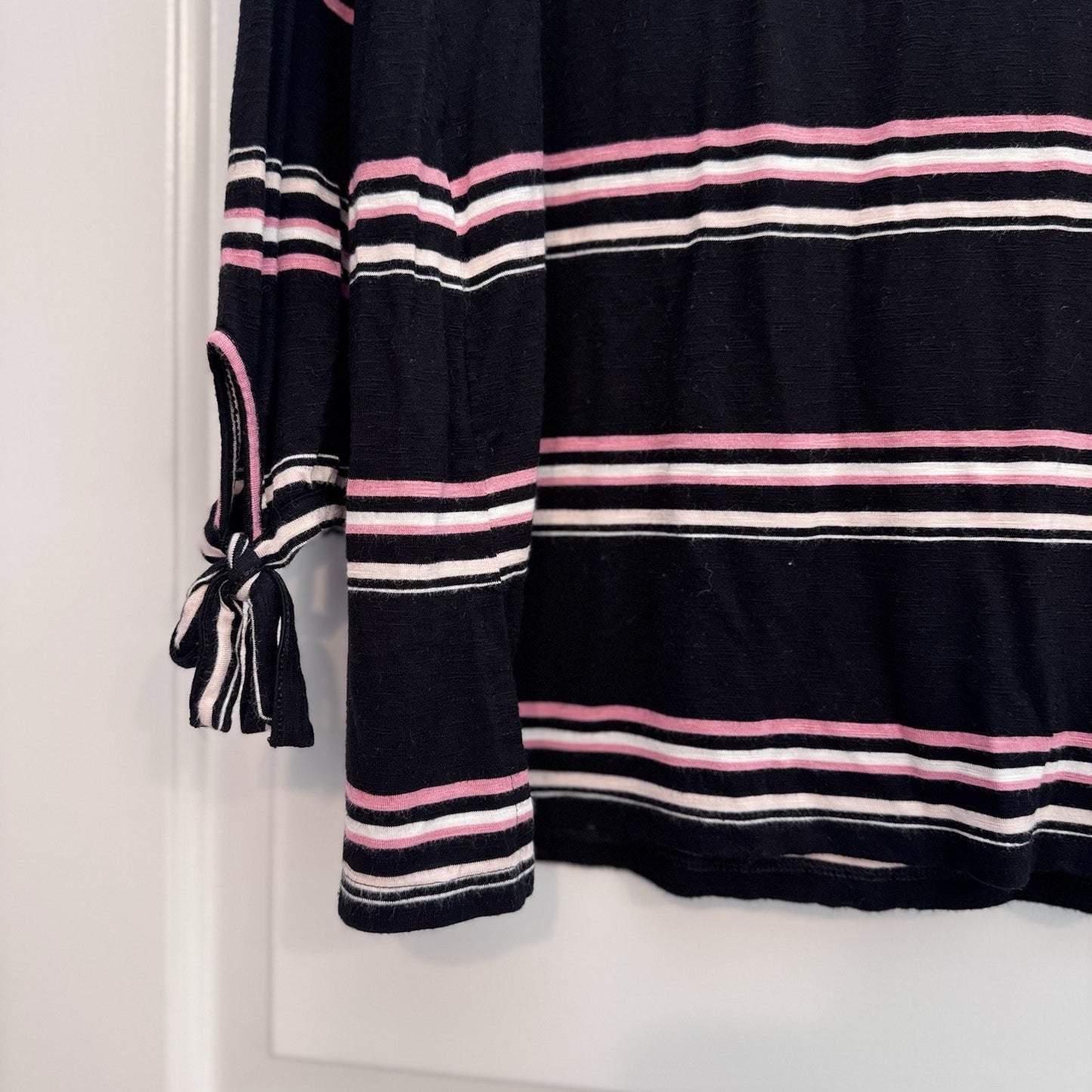 White House Black Market Top Medium Black Pink Stripe Long Sleeve Tie Cuff