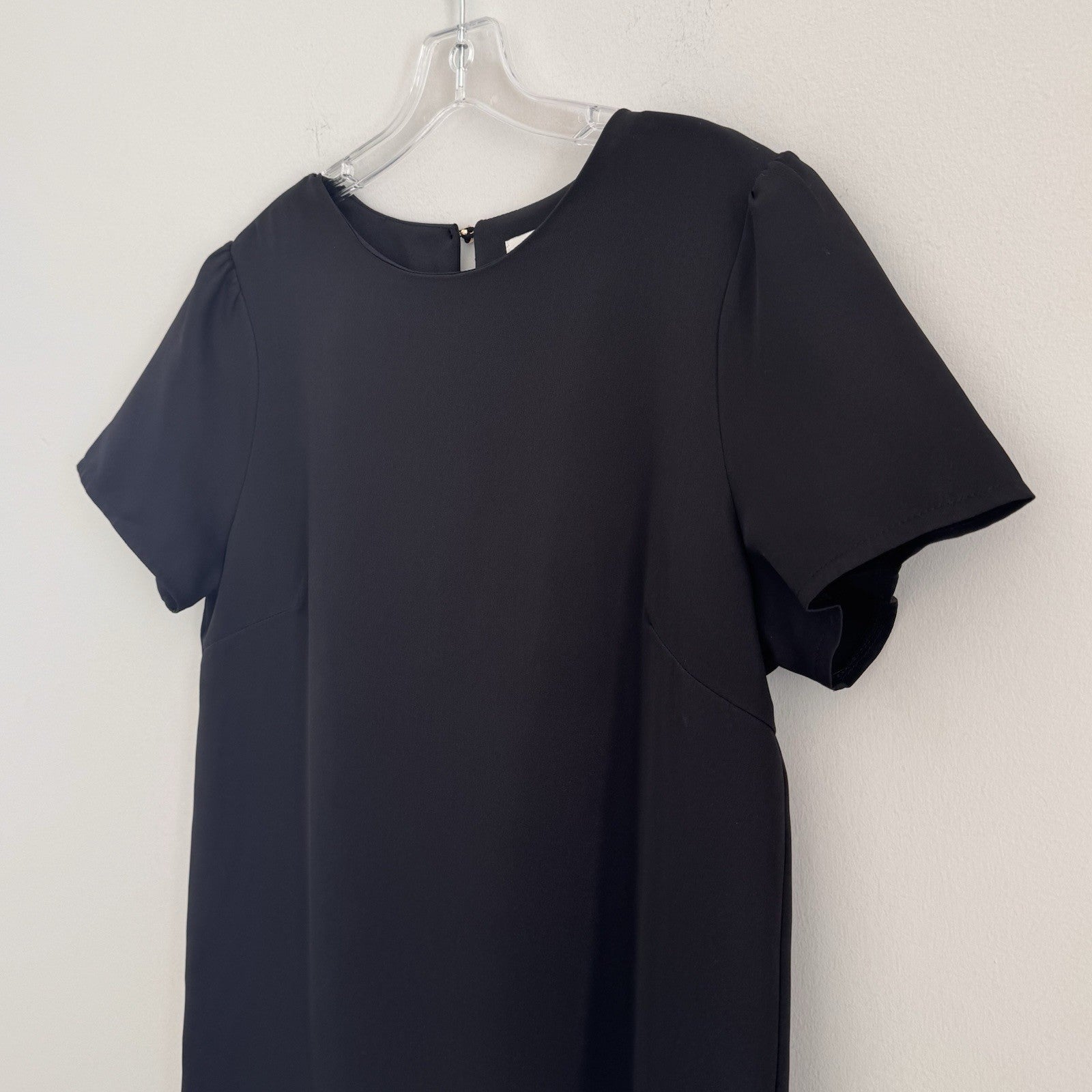 She + Sky Black Short Sleeve Shift Dress Women's Size L Keyhole Back  Boutique