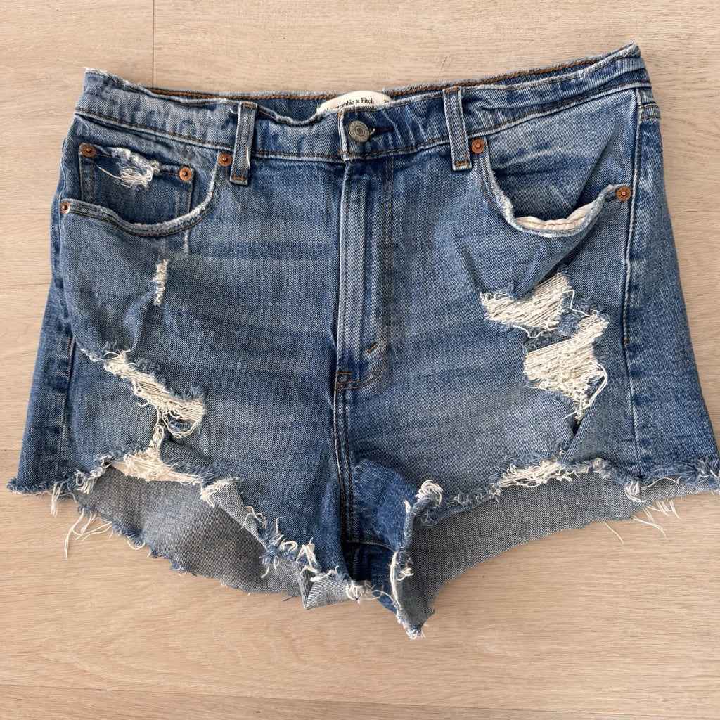 Abercrombie Women’s Mom Shorts High Rise Distressed Denim Cutoff 31/12