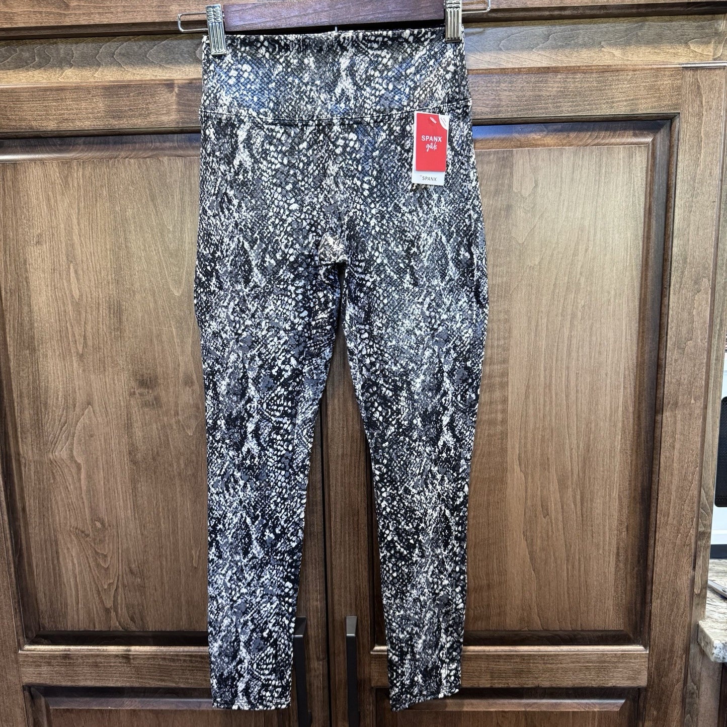 Spanx Faux Leather Snake Shine Leggings Grey Snake Size M (8-10) High Rise