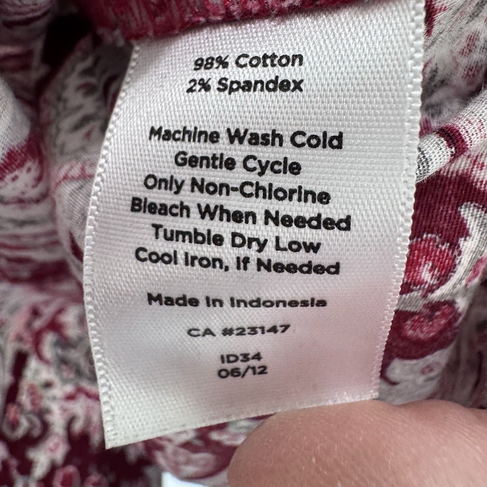 Talbots Red Paisley Button Front Shirt Women’s Size 8 Cotton Stretch Long Sleeve