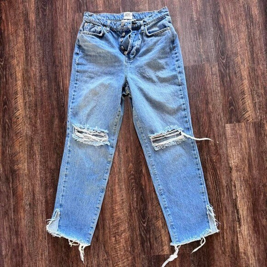 Urban outfitter BDG slim straight distressed denim Jean size 26 light wash