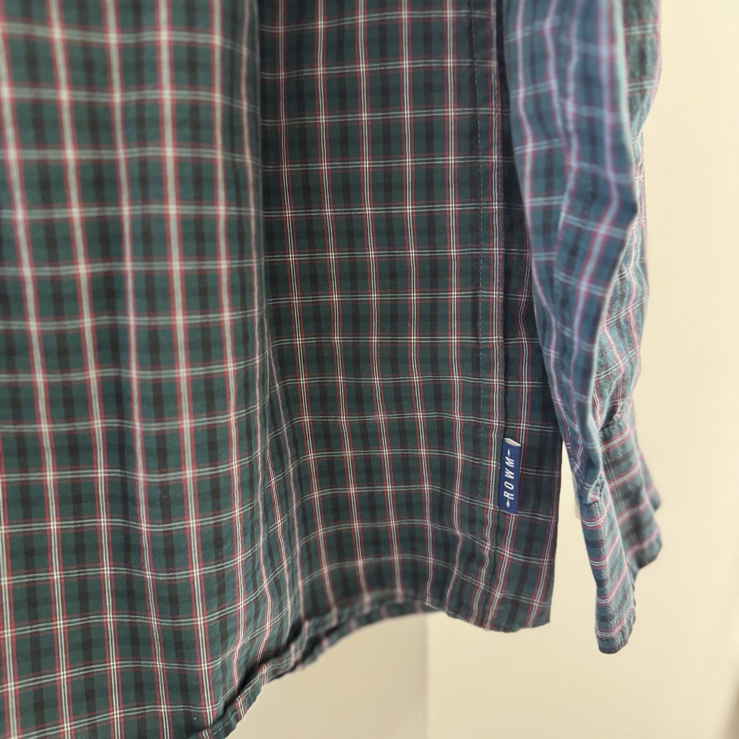 ROWM Men’s Button-Down Shirt Size M Plaid Green Pink Blue Long Sleeve Casual