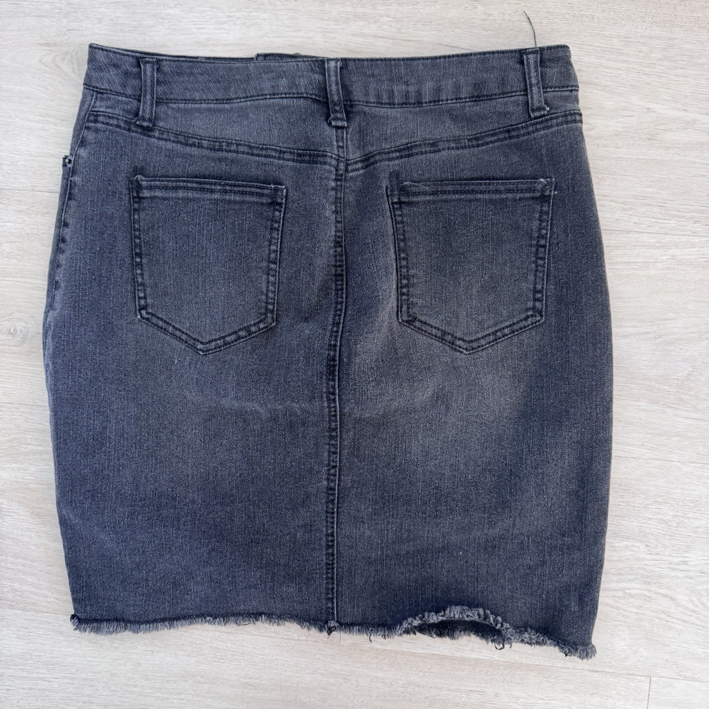 Faded Glory Black Denim Mini Skirt Frayed Hem Y2K Size 10
