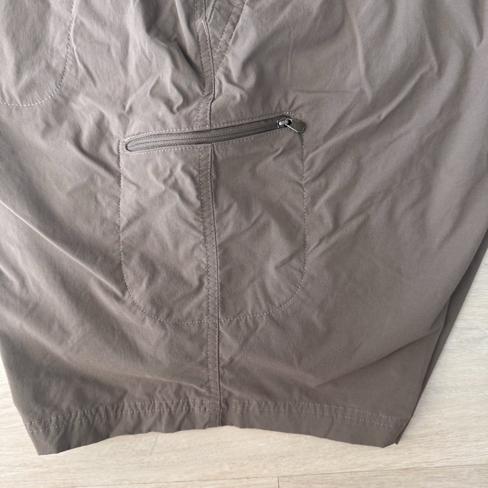 L.L. Bean Vista Camp Shorts Women’s 24W Plus Brown Cargo Hiking Outdoor 24
