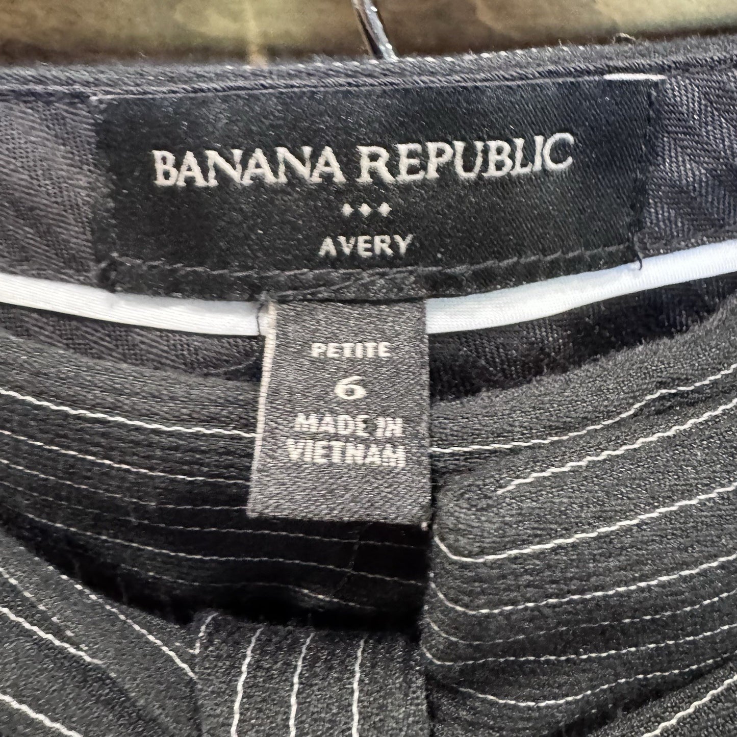 Banana Republic Avery Tie-Waist Pants Black Pinstripe Petite 6 High Rise Tapered