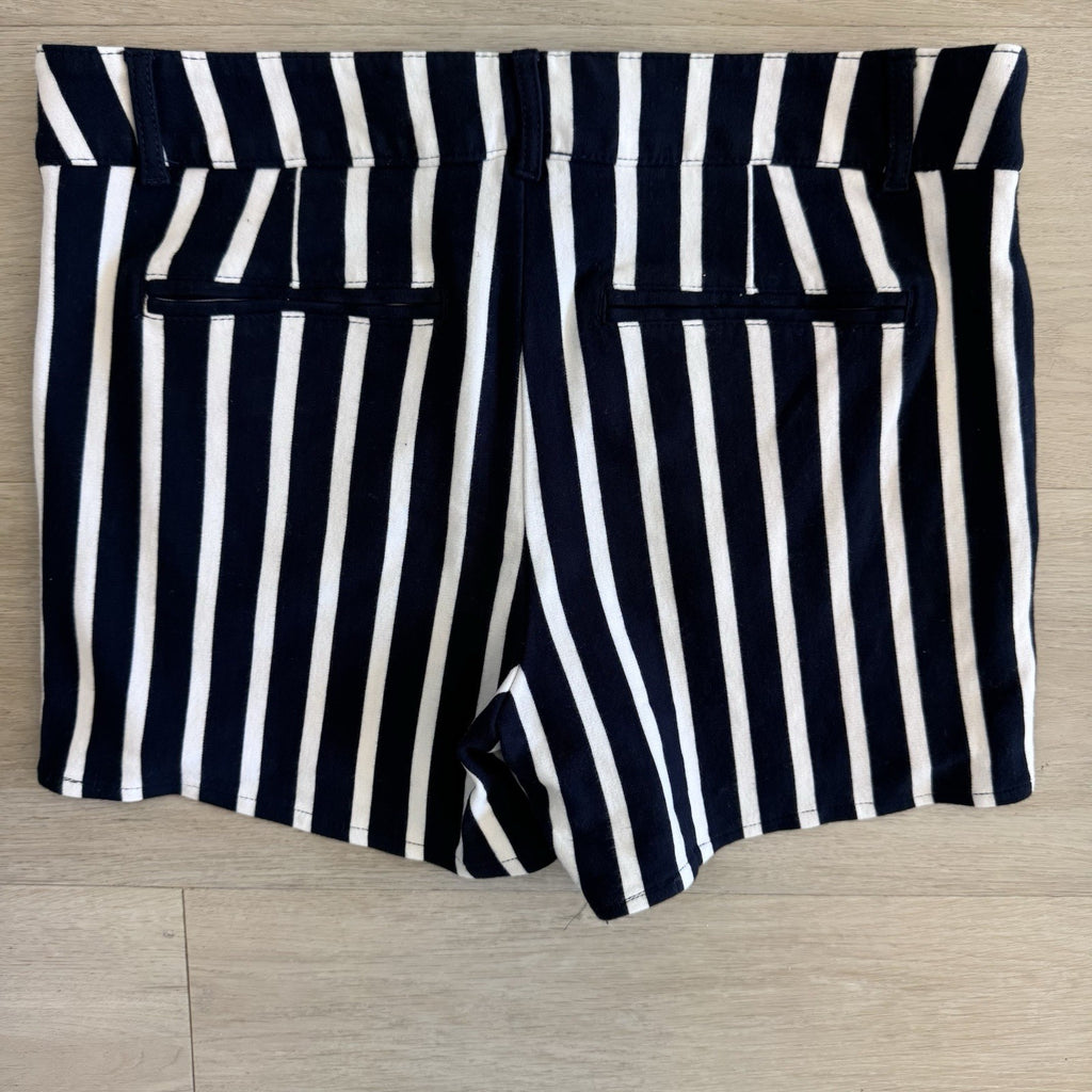 Banana Republic Navy White Stripe Shorts Women’s Size 6 Stretch Zip Pockets
