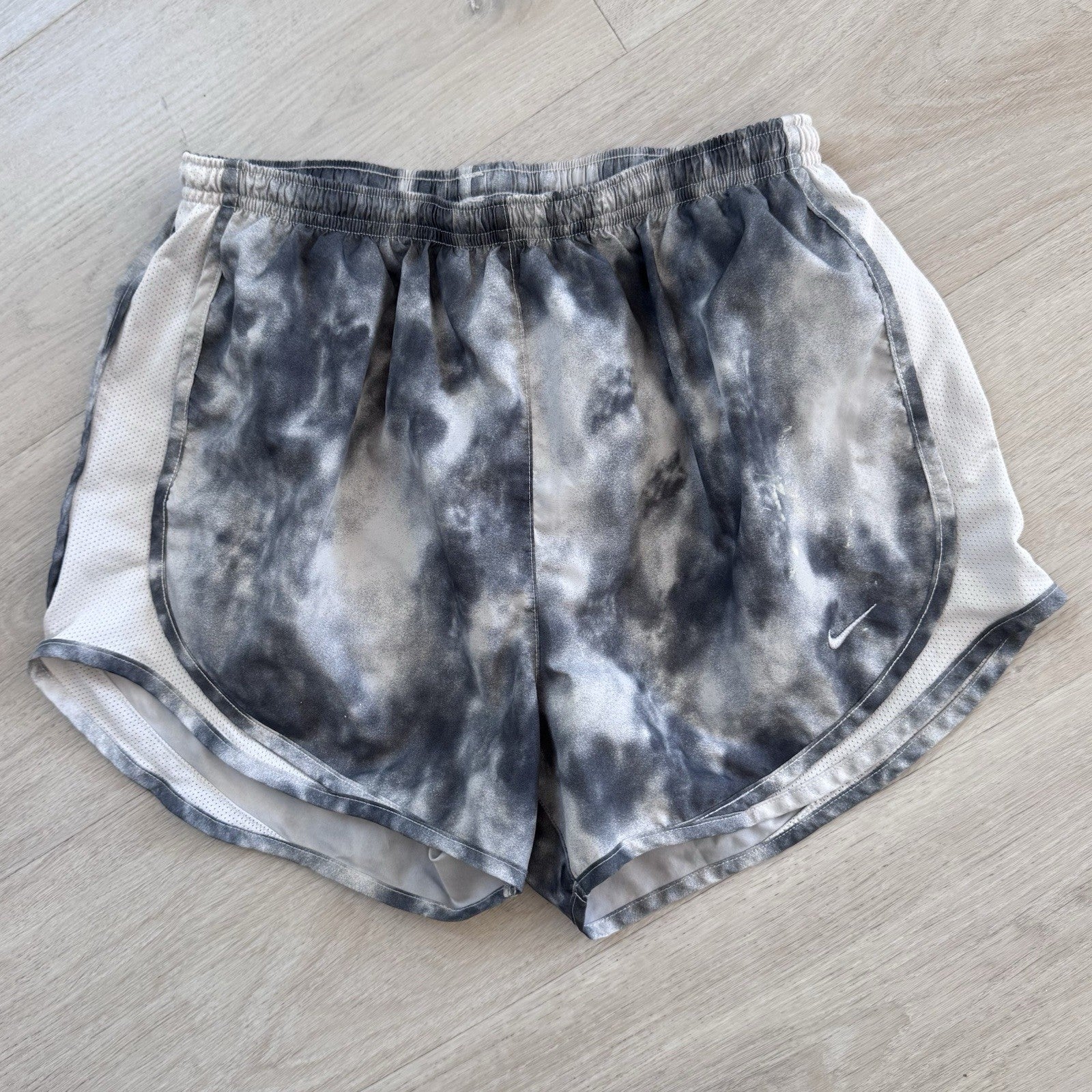 Nike Dri-Fit Womens Running Shorts Size S Gray Tie Dye Lined Athletic 
