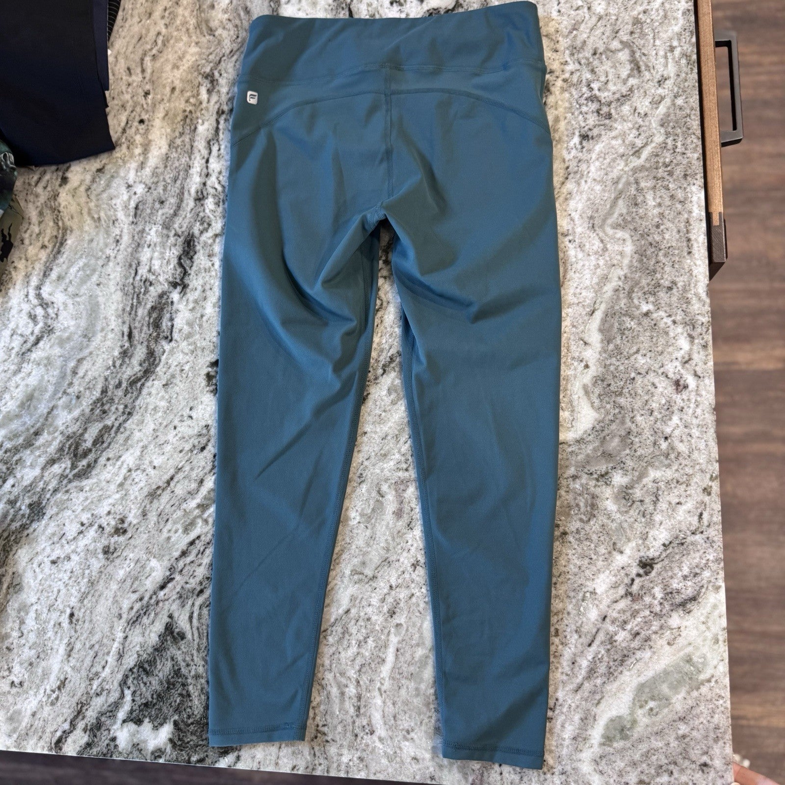 Fabletics High Waisted Seamless Mesh Legging Green Size Small.