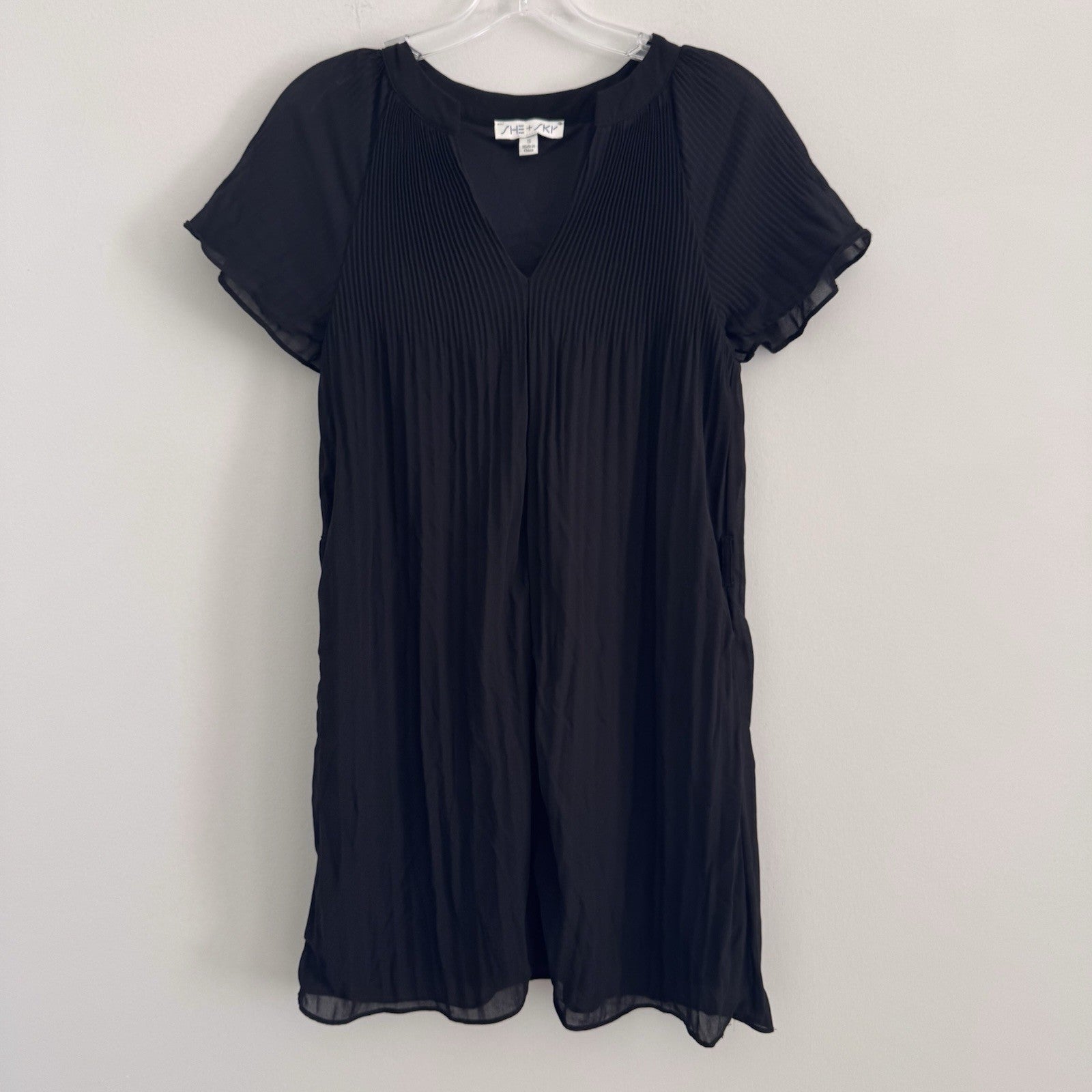 She + Sky Black Pleated Flutter Sleeve Mini Dress Women's Size S V-Neck Lined