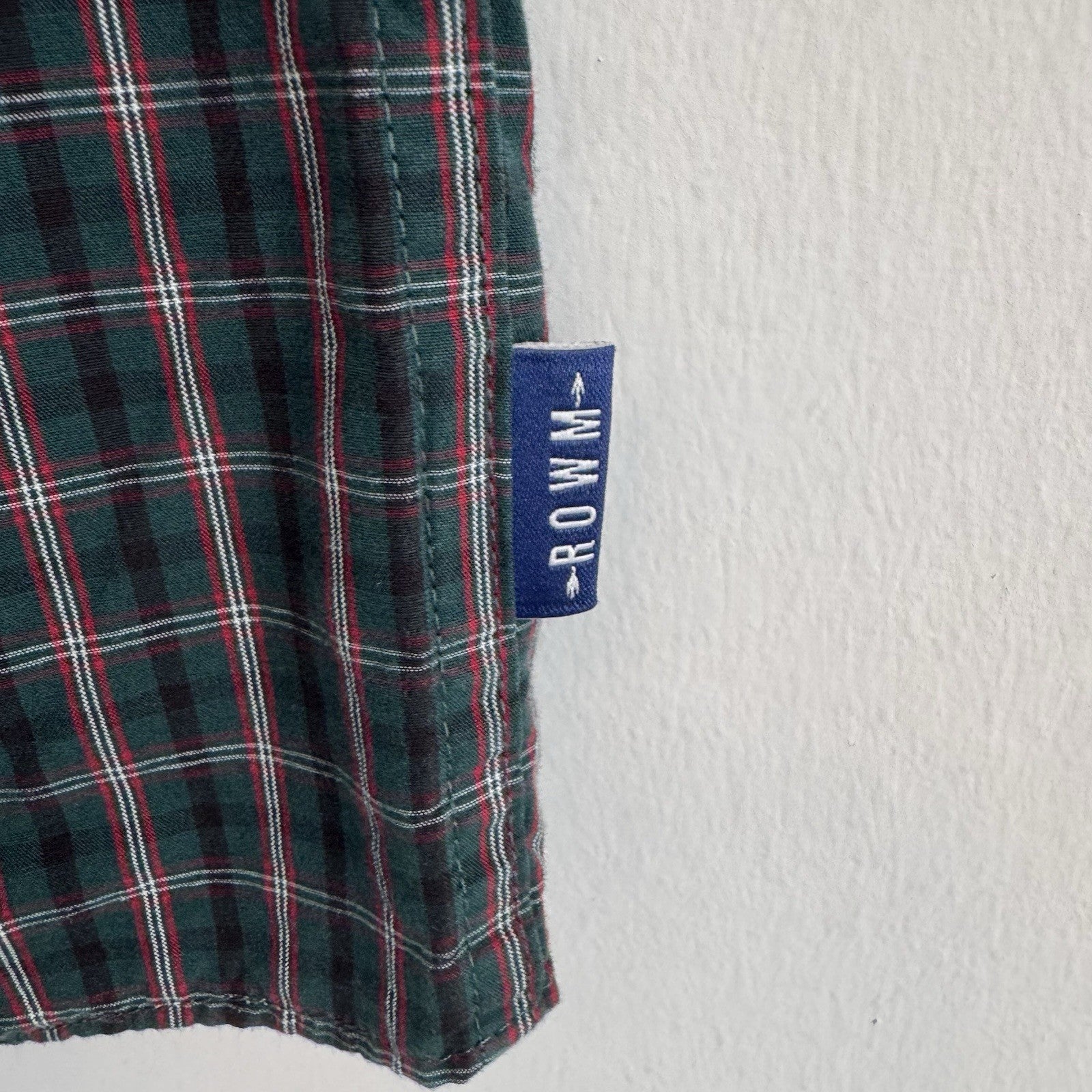 ROWM Plaid Button Down Shirt Mens M Green Red Made in Nicaragua Classic 