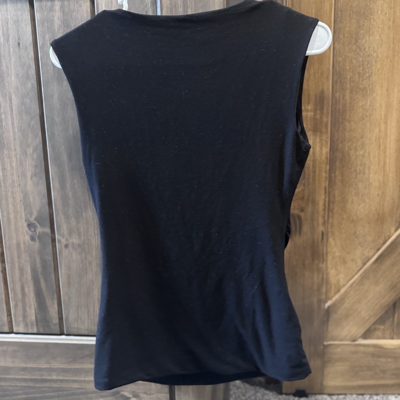 White House Black Market Black Vneck Sleeveless Cinch Side Blouse Size XS