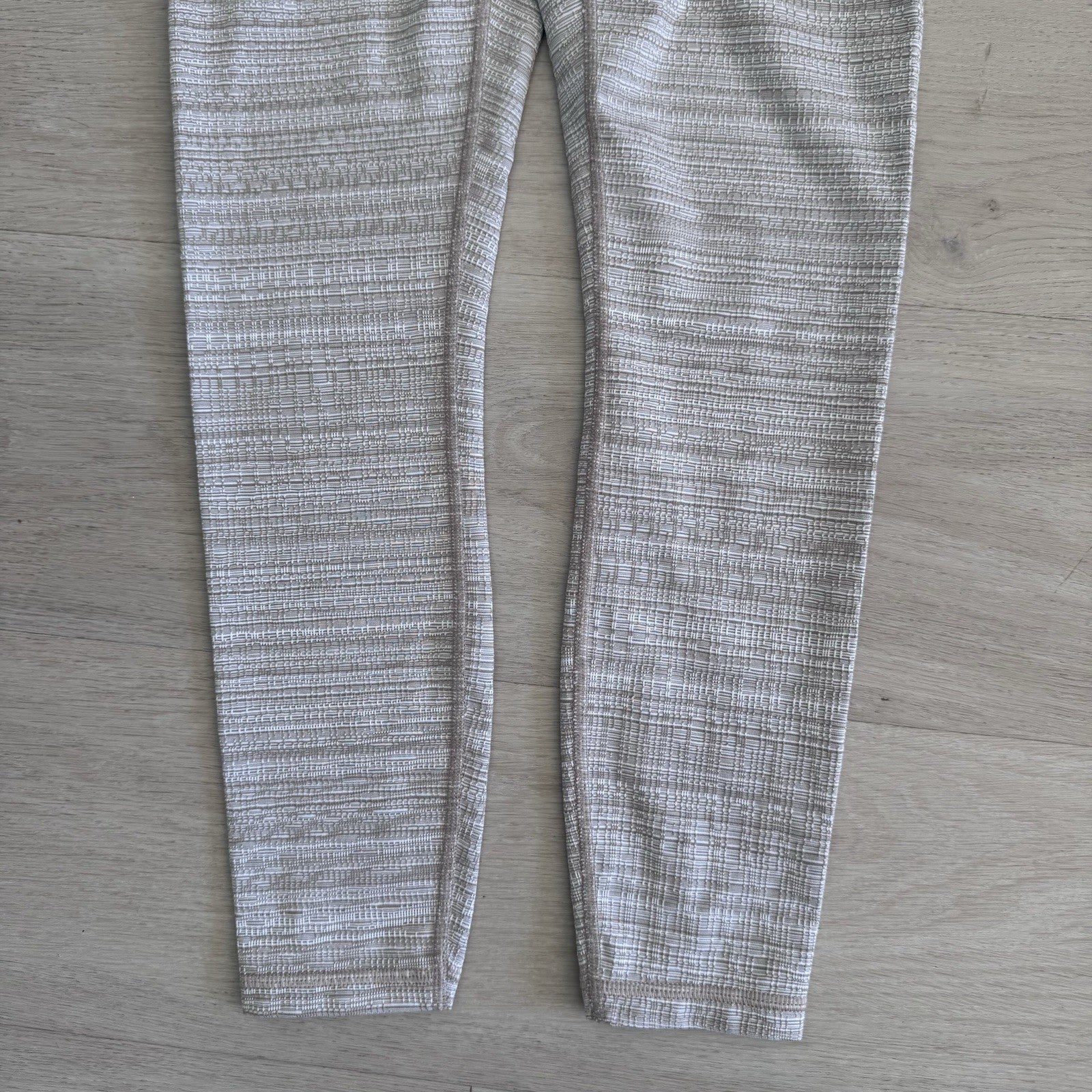 Athleta Women’s Leggings Small Gray Textured Stretch Athletic Yoga Pants