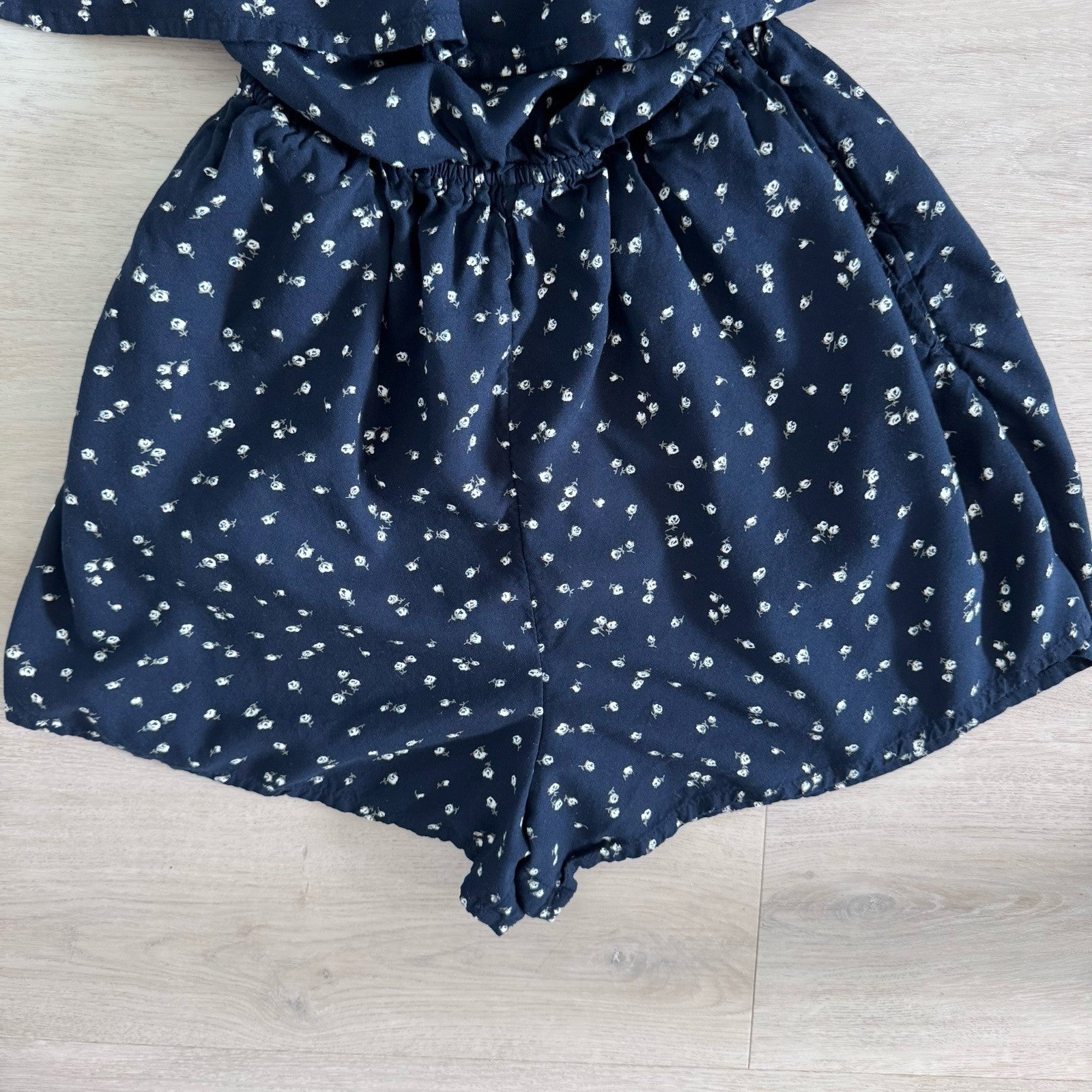 Hollister Off Shoulder Floral Romper Navy Blue Size S Boho Summer