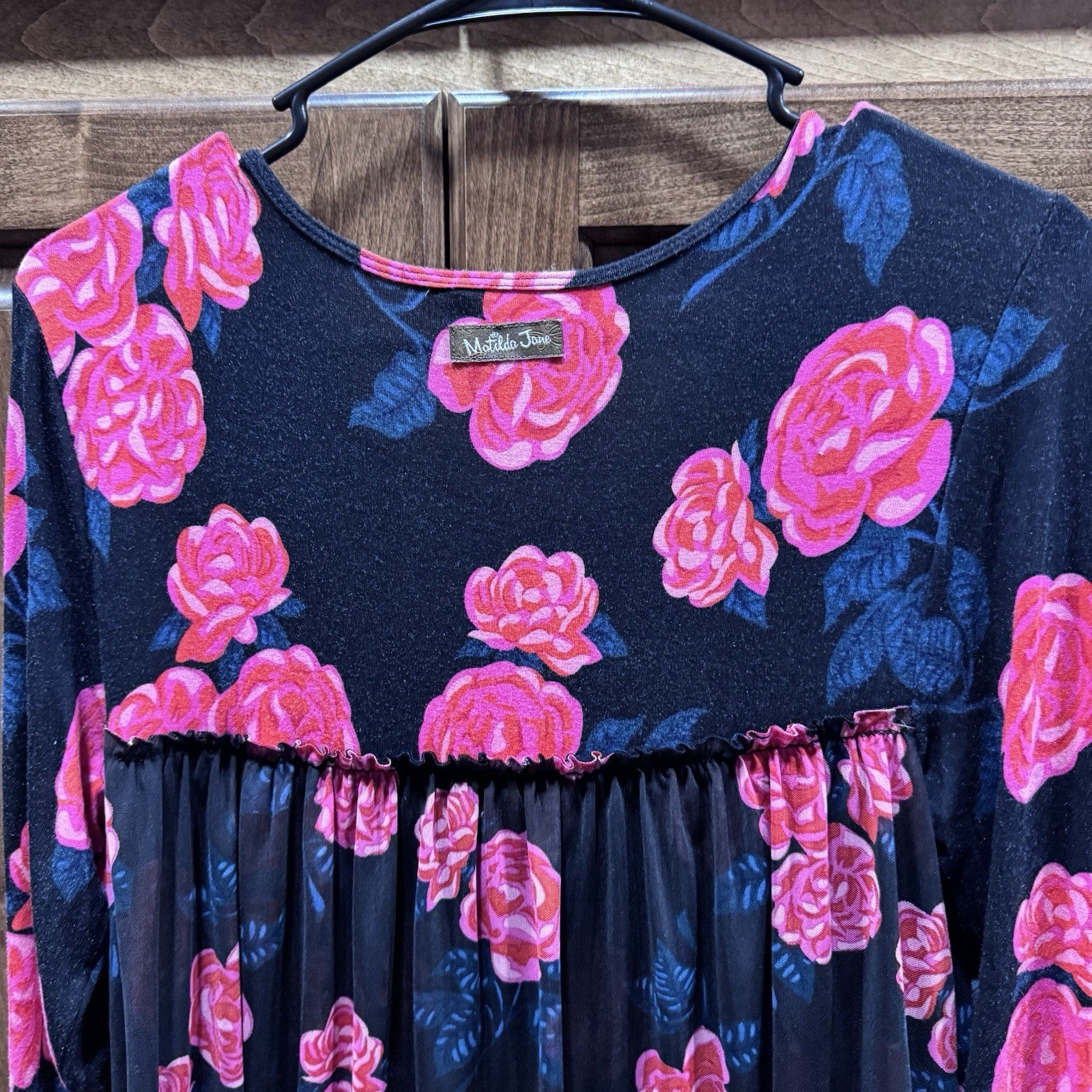 Matilda Jane Women’s XS Floral Babydoll Top Long Sleeve Black Pink Rose Print