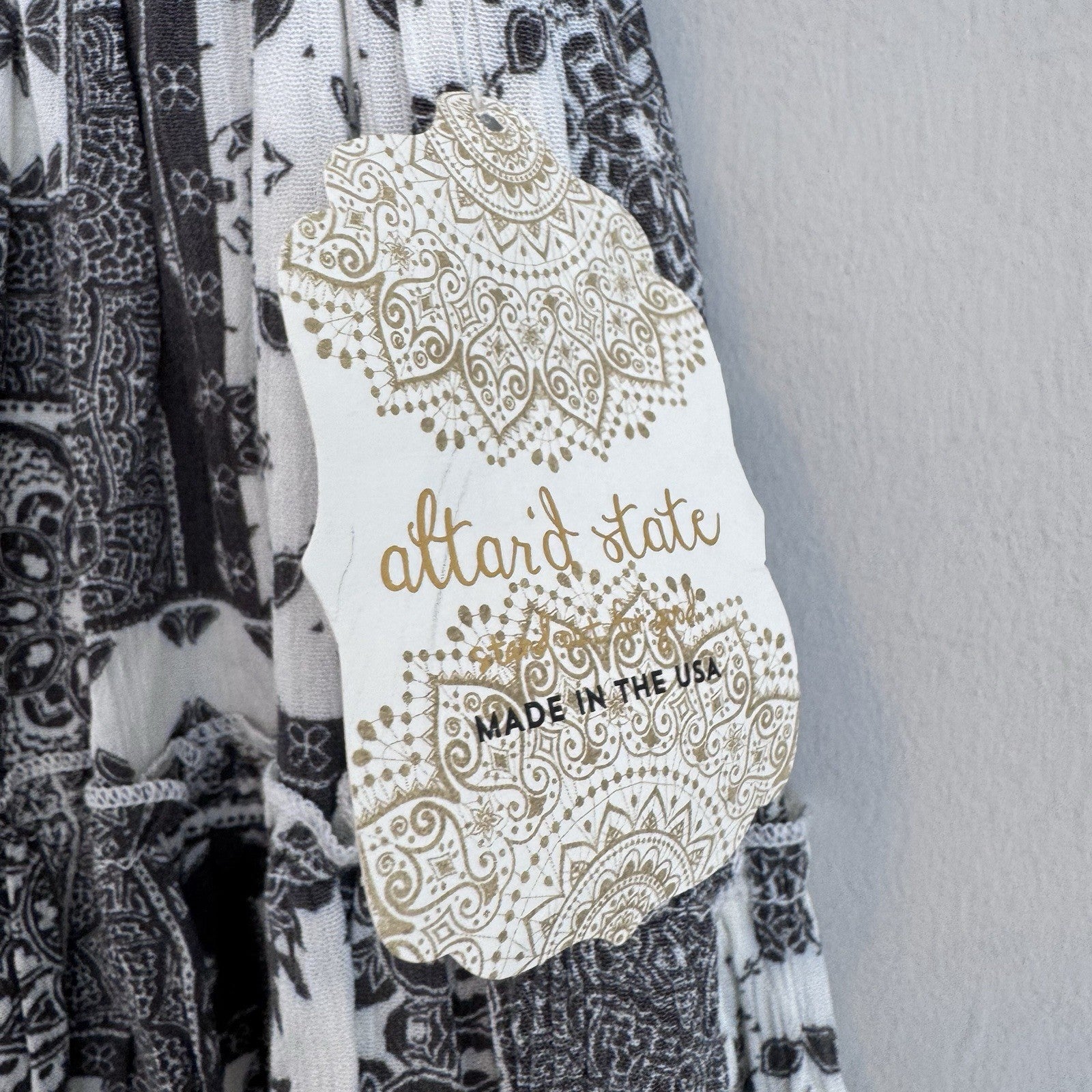 NWT Altar’d State Boho Smocked Tiered Mini Skirt M Cream Charcoal