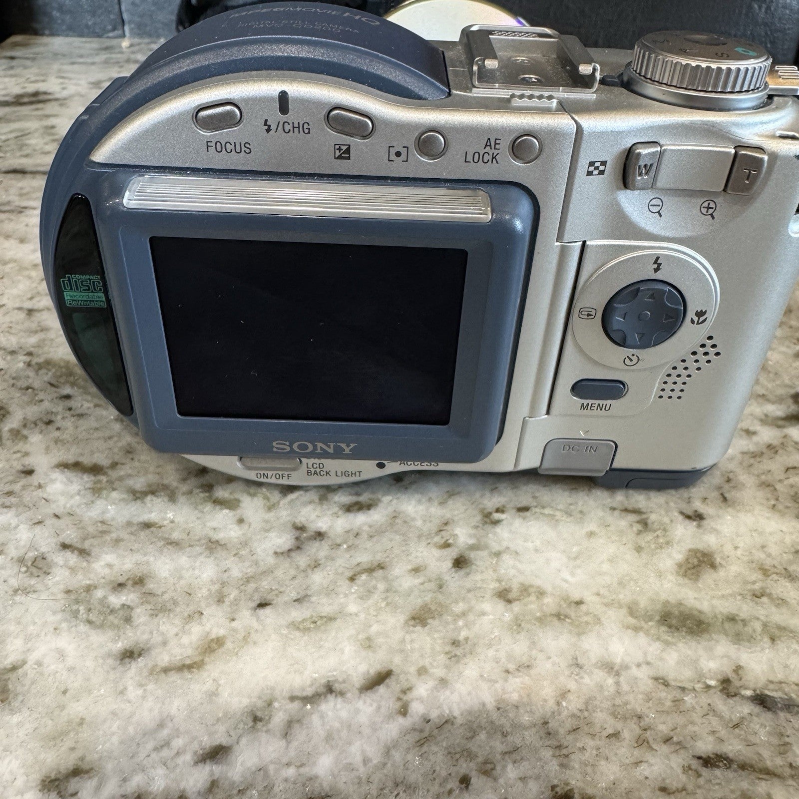 Sony Mavica MVC-CD200 2.1MP Digital Camera Only - Silver-Complete-Vintage!