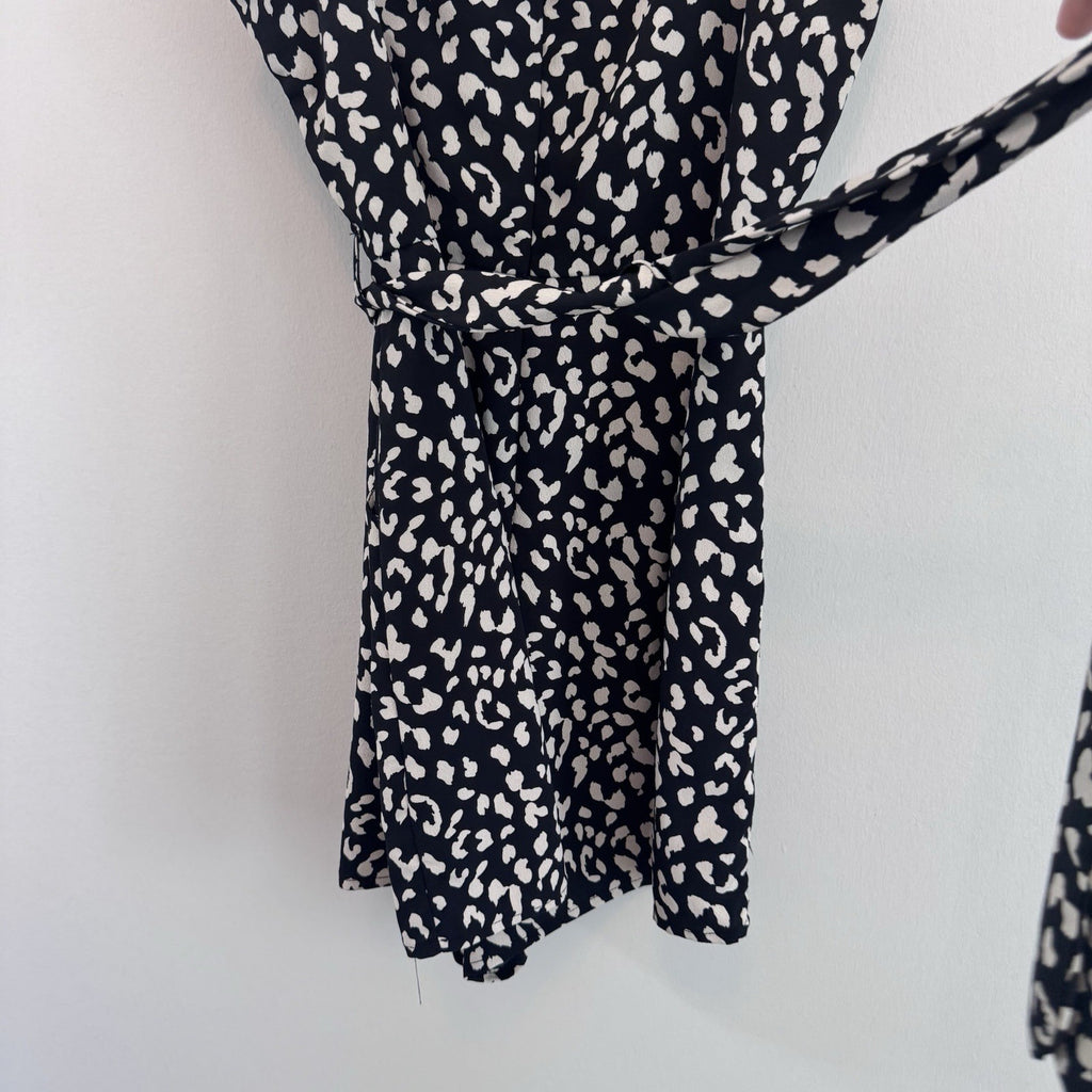She + Sky Leopard Print Romper Women Size M Black Tie Waist Cami