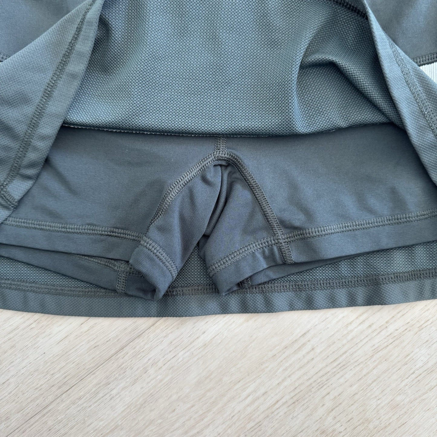 Nike Dri Fit Skort Women Small Gray Athletic Tennis Golf Skirt Built In Shorts