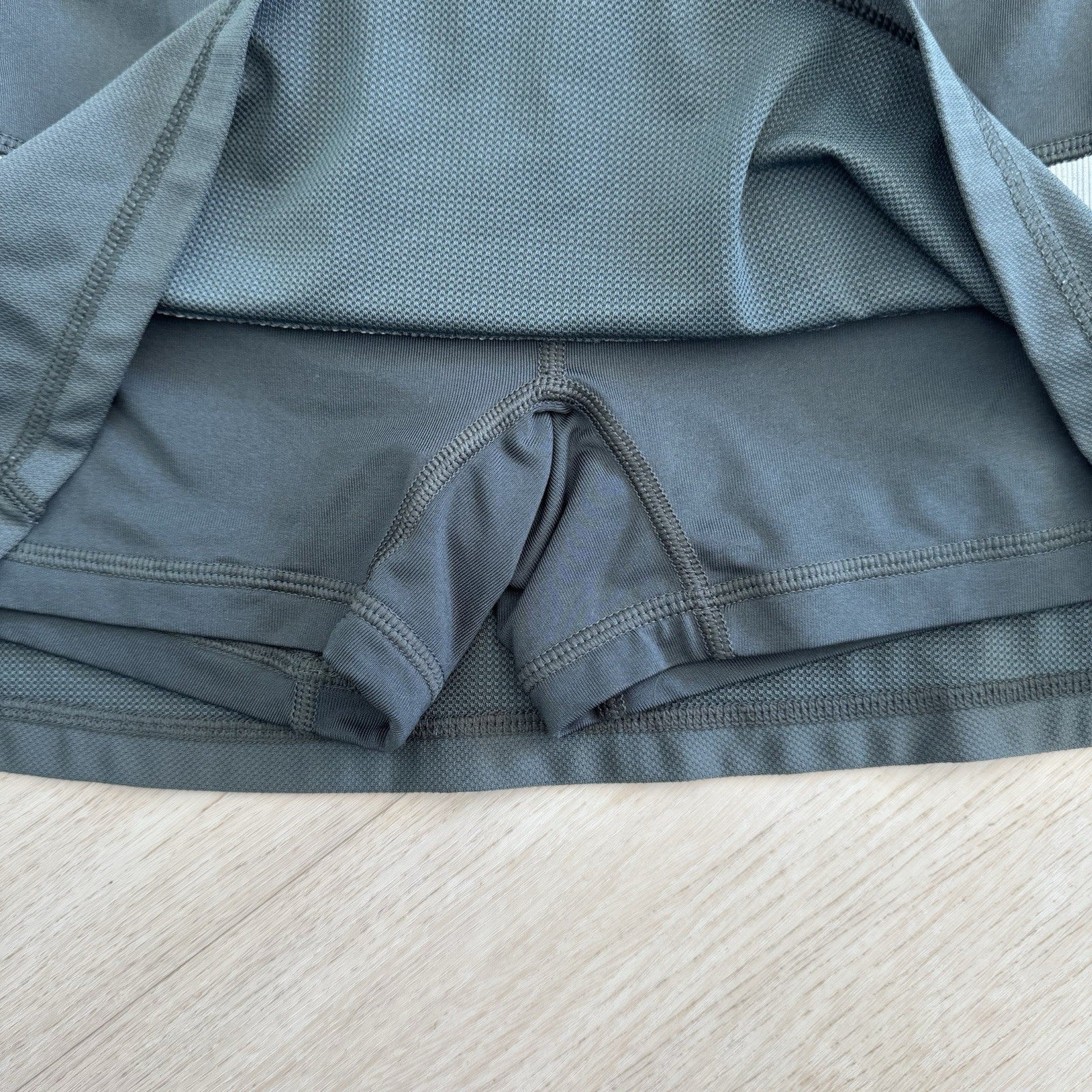 Nike Dri Fit Skort Women Small Gray Athletic Tennis Golf Skirt Built In Shorts