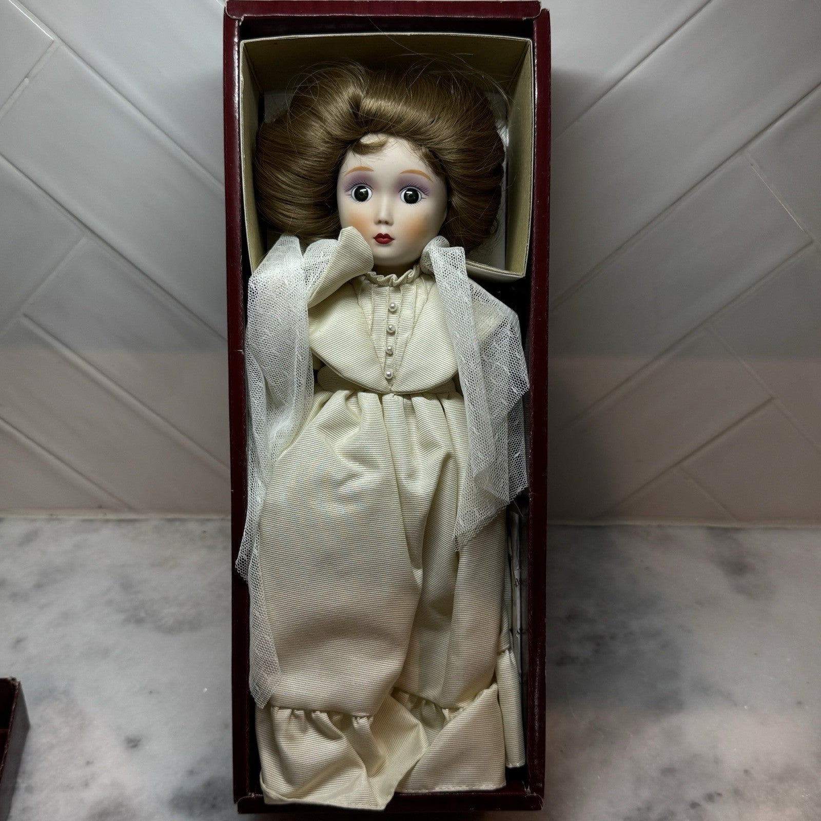 Danbury Mint Brides of America Doll in Box: A Gibson Girl Bride. Vintage Rare