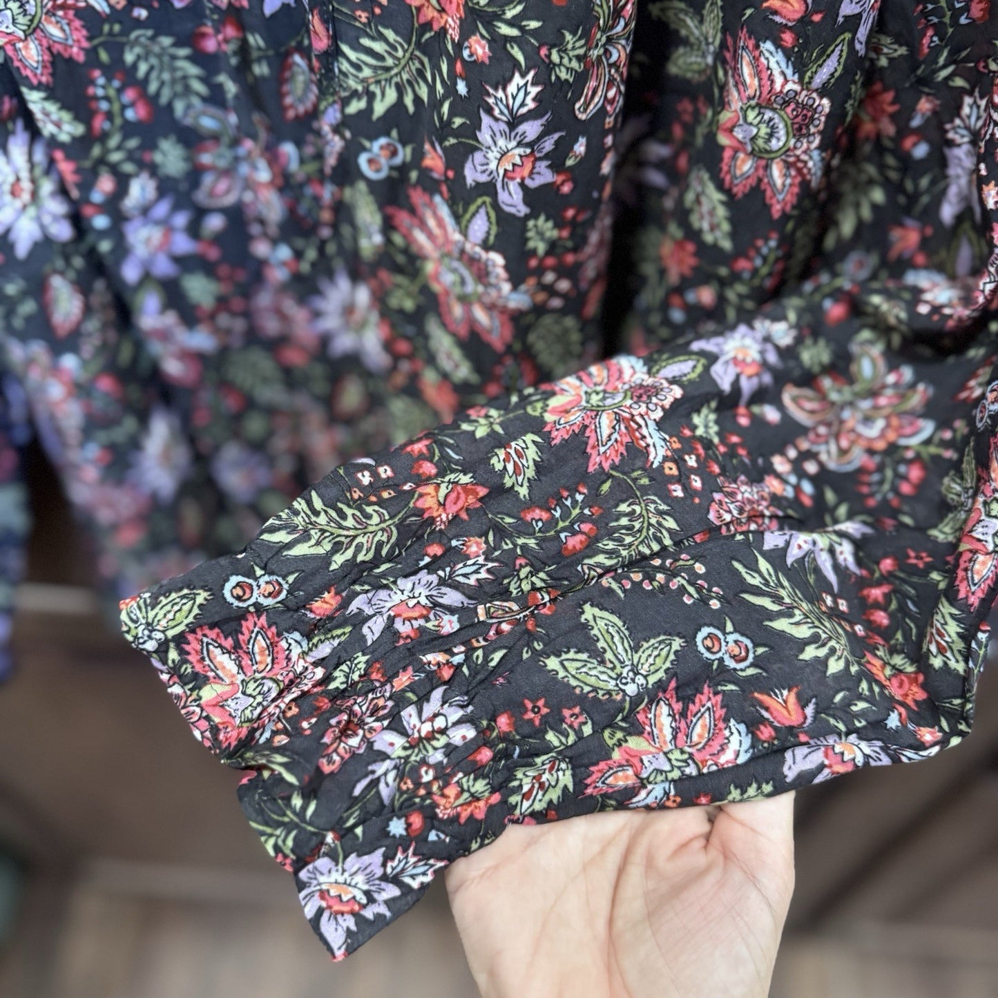 NWT LOFT Women’s Floral Long Sleeve Blouse Size Small Black Pink Green
