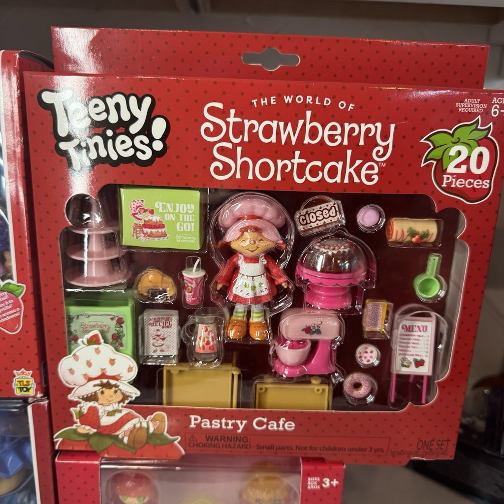 Strawberry Shortcake Doll & Teeny Tinies Lot Blueberry Muffin Plum Set