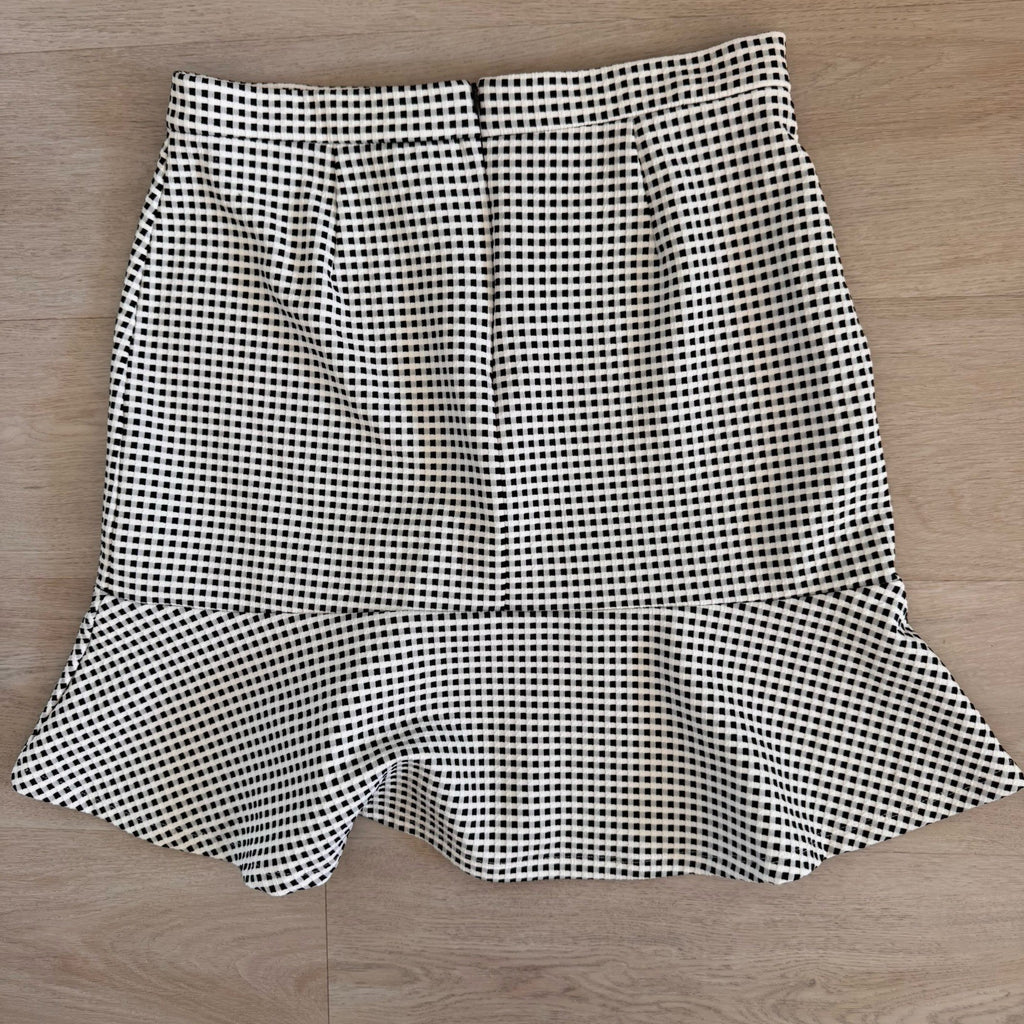 Banana Republic Gingham Flounce Skirt 10 Tall Black White
