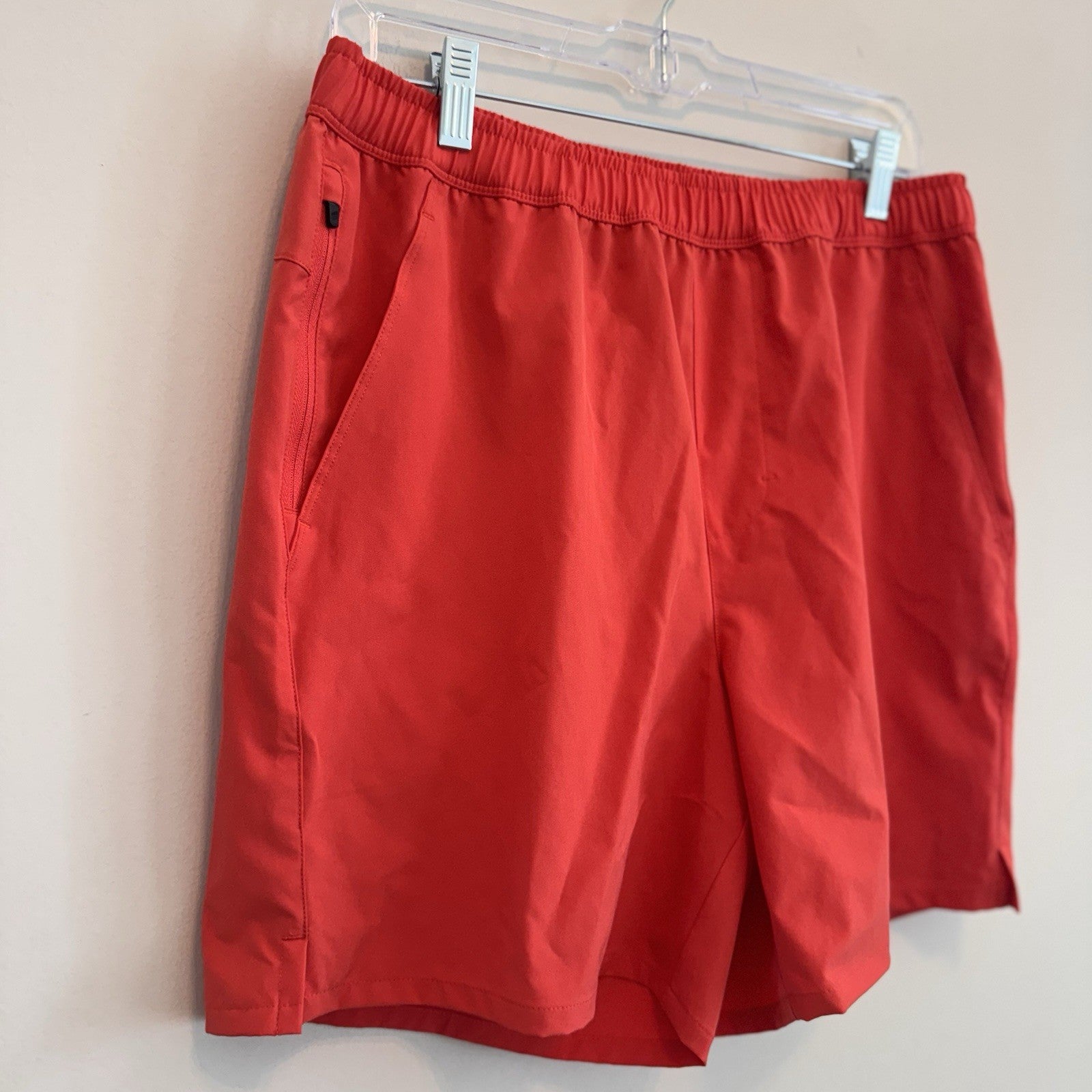 DSG Men’s 6" Agility Woven Shorts Red Sun Size Medium NWT Athletic Training