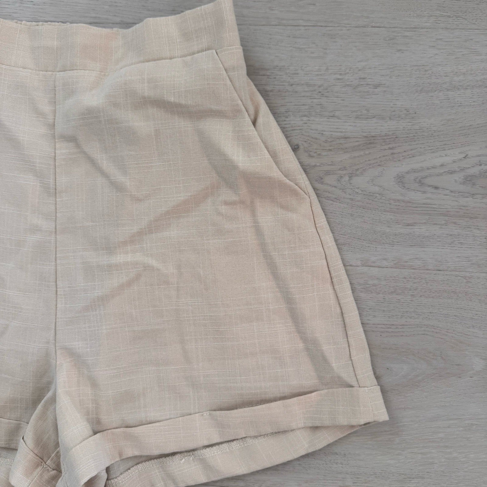Princess Polly Women’s Beige Linen Look Tailored Shorts US 2 Minimalist