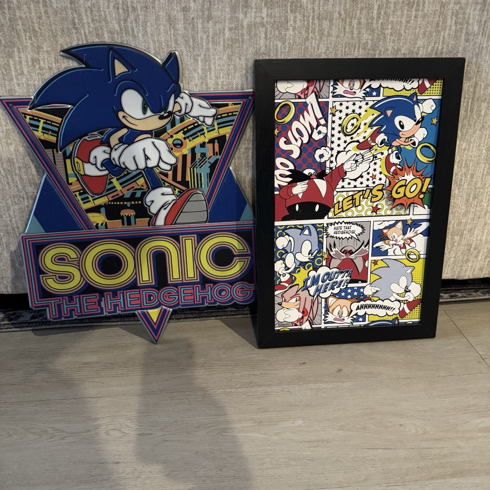 Sonic the Hedgehog Wall Art Sign & Framed Comic Print Room Decor Set