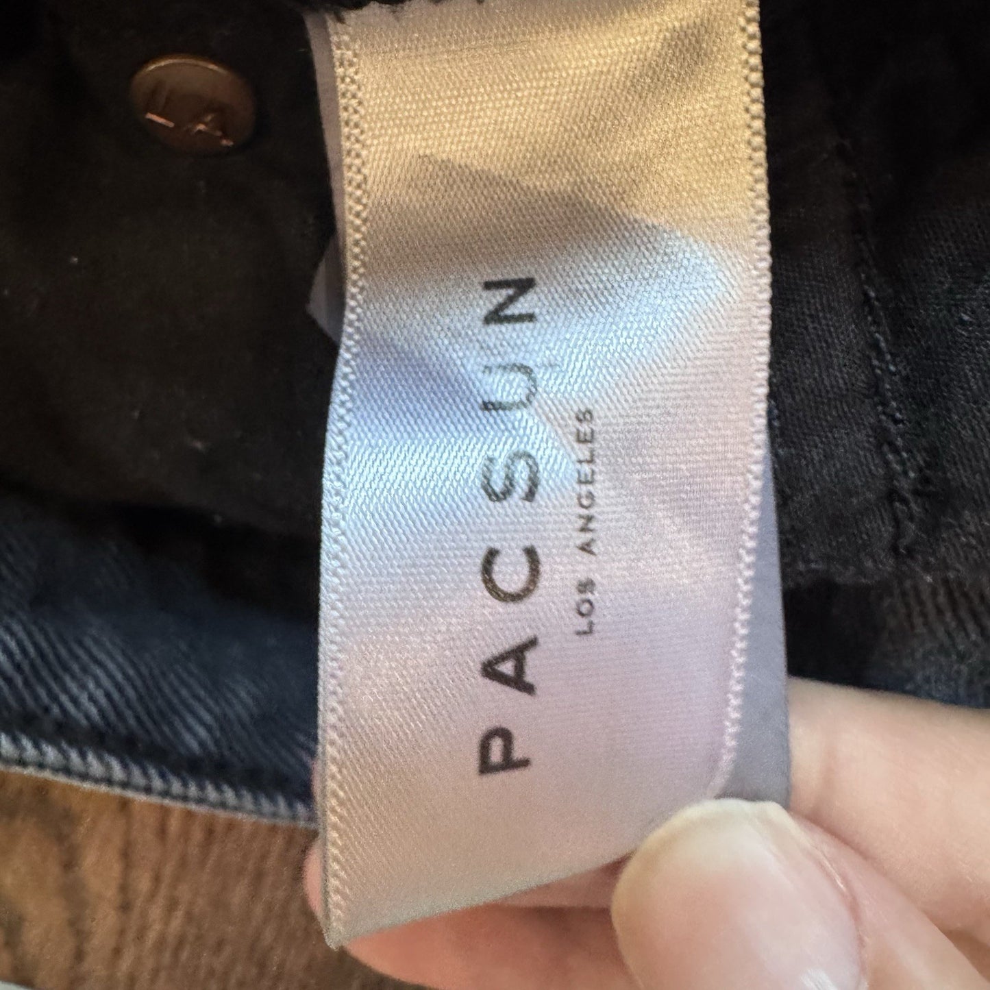 PacSun Women’s Mom Short Black Denim High Rise Shorts Size 22 Distressed xxs