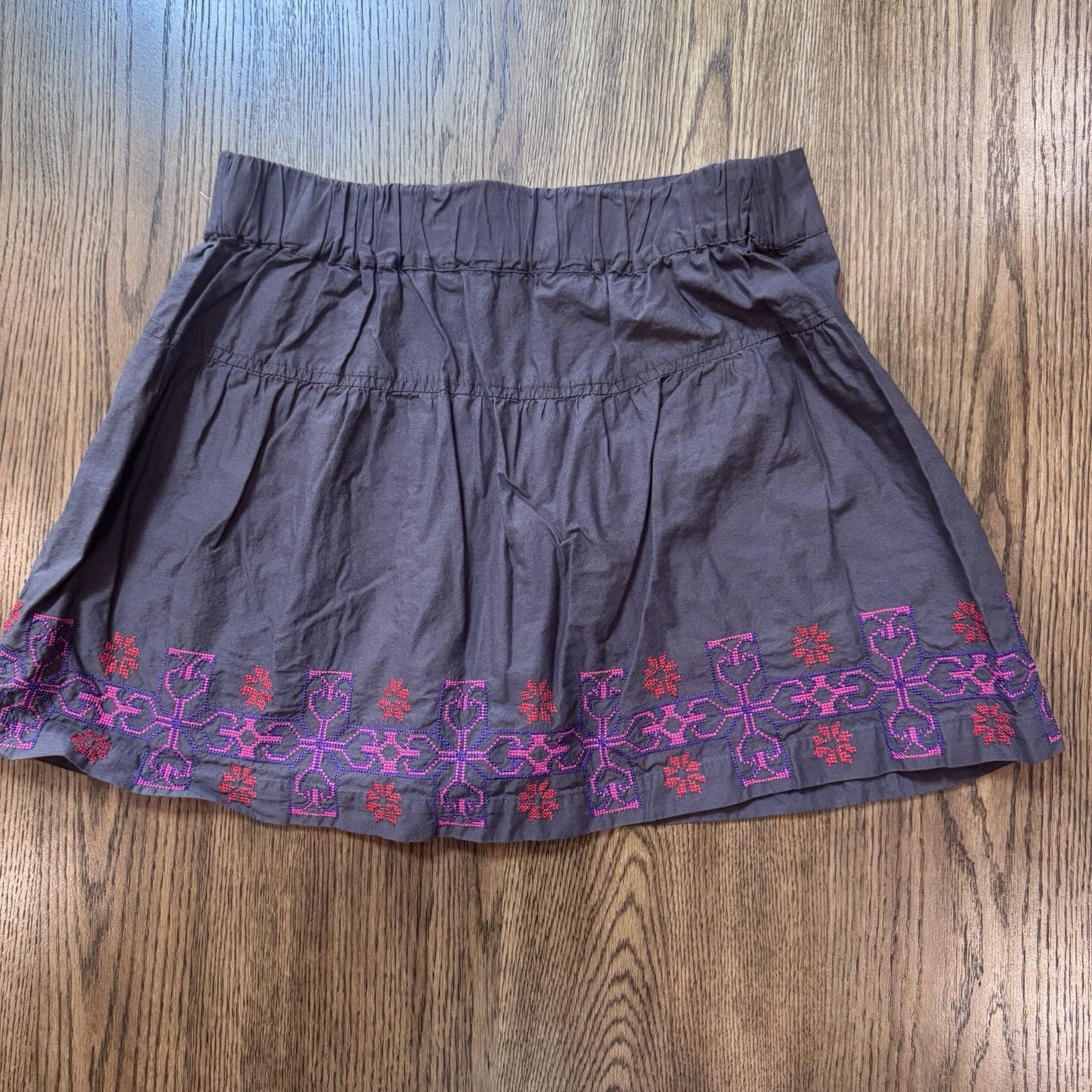 AEO American Eagle Embroidered Skort Size Small Gray Pink Purple Boho