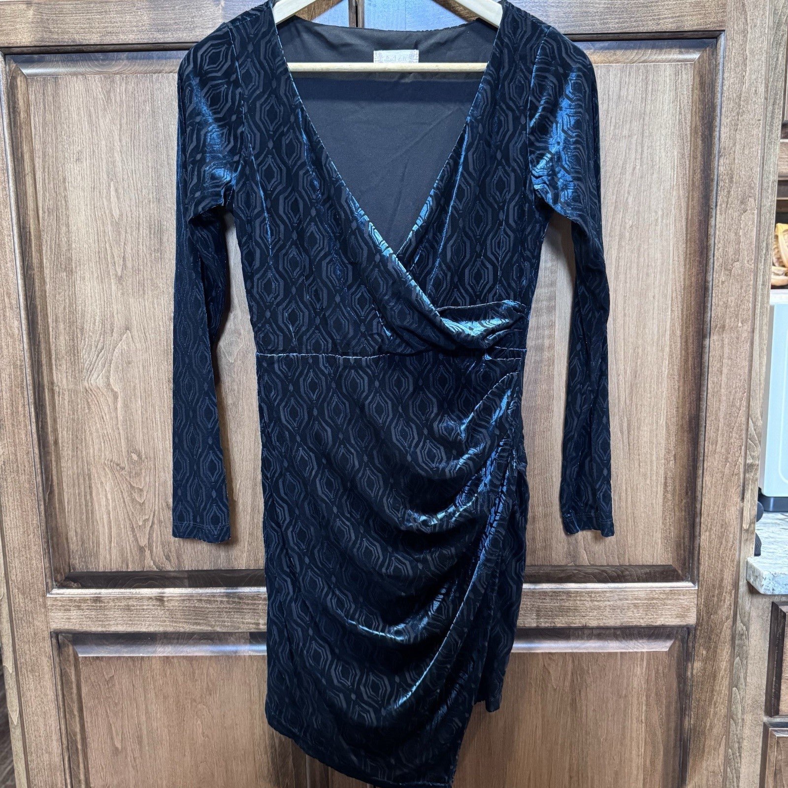 Altar’d State Elant Style Black Velvet Ruched Bodycon Dress Small Long Sleeve
