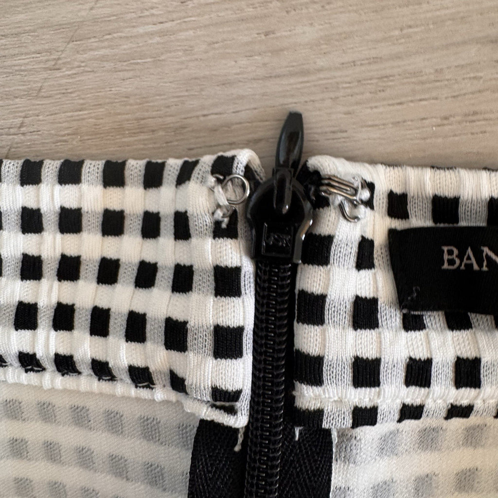 Banana Republic Gingham Flounce Skirt 10 Tall Black White