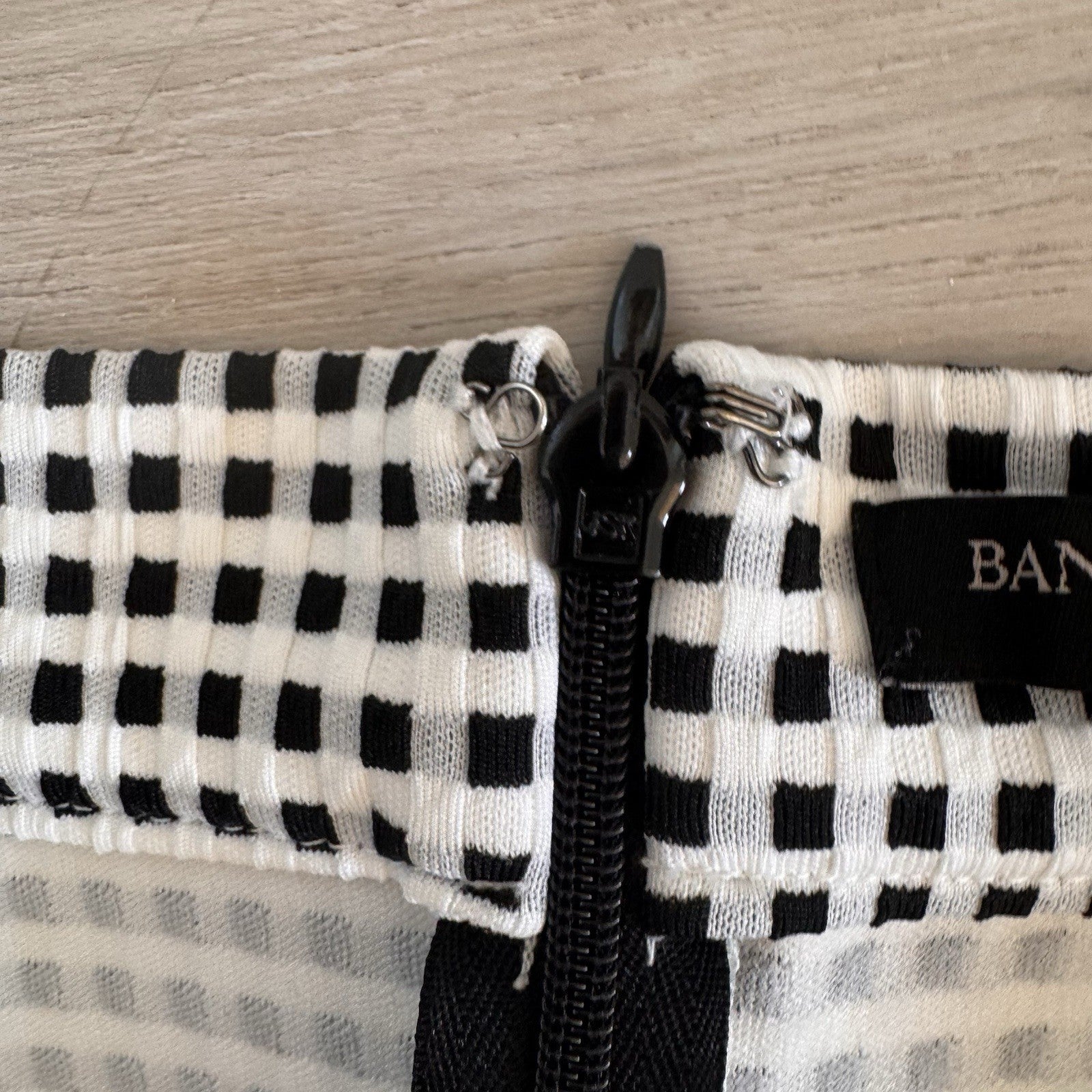 Banana Republic Gingham Flounce Skirt 10 Tall Black White