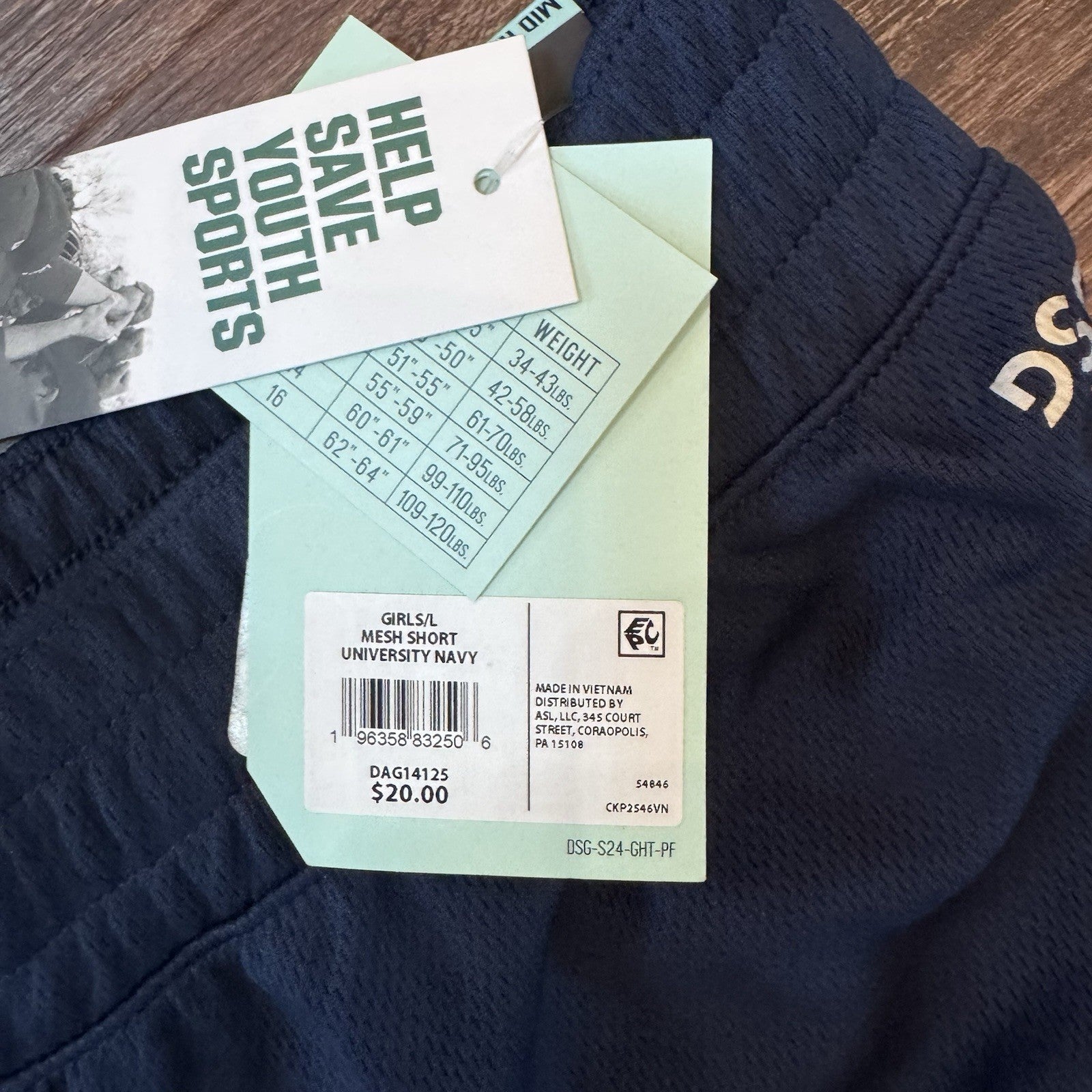 DSG Girls Navy Mesh Athletic Shorts Size L Mid Rise Relaxed Fit NWT