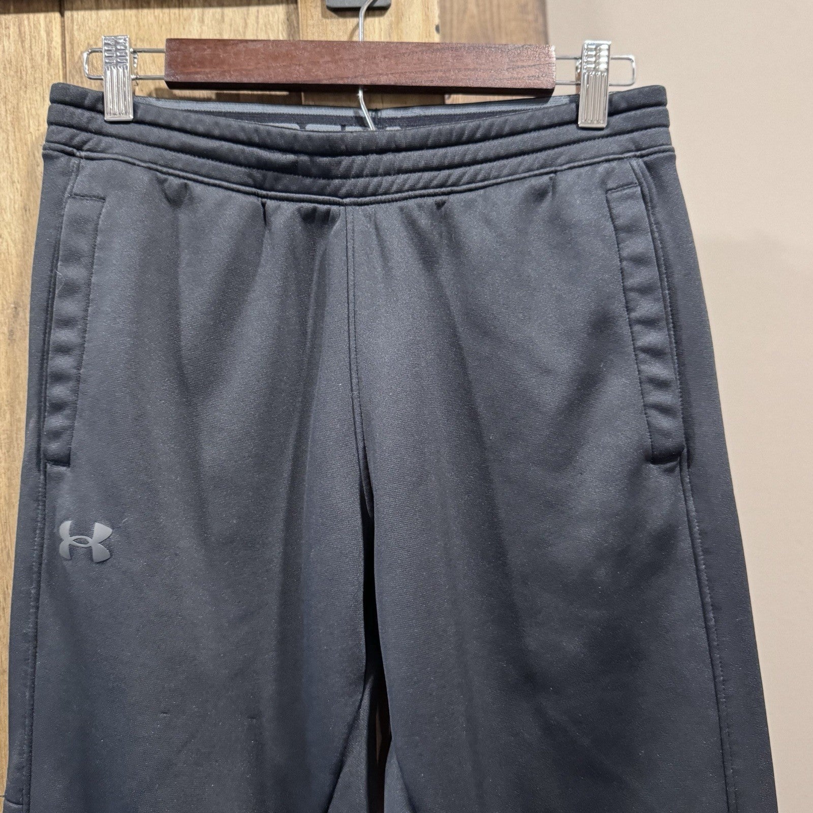 Under Armour Men’s Black Fleece Jogger Pants Size M Loose Fit Made in Jordan