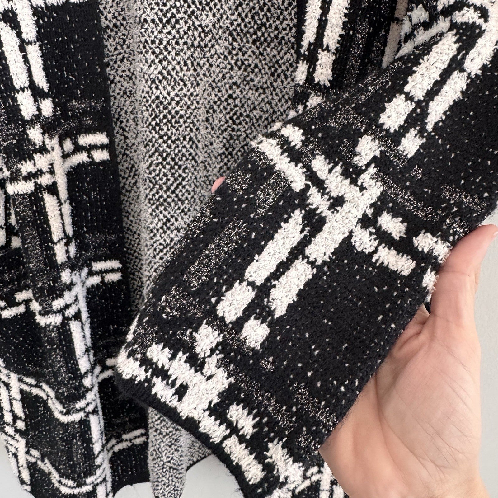 NWT Nine West Women's Large Black White Plaid Cardigan Metallic Knit AS-IS