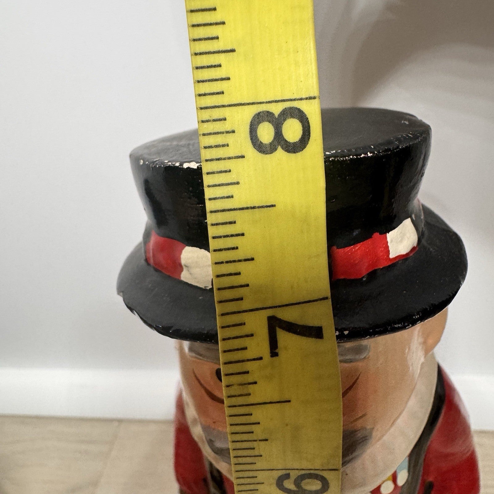 Vintage London Beefeater Yeoman Warder Coin Bank Chalkware Mid Century Souvenir