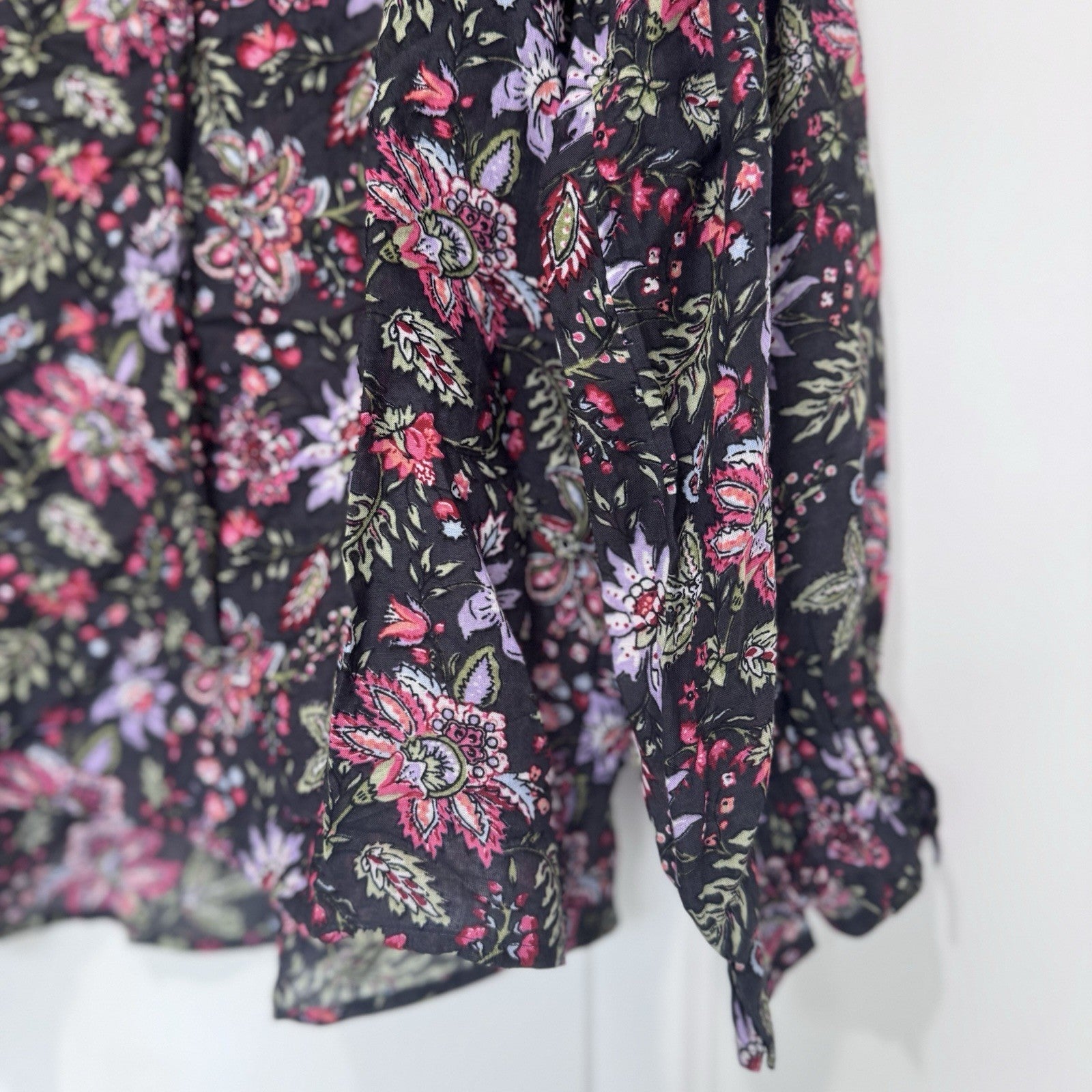 LOFT Floral Long Sleeve Ruffle Blouse Black Pink Purple Top Size Small NWT