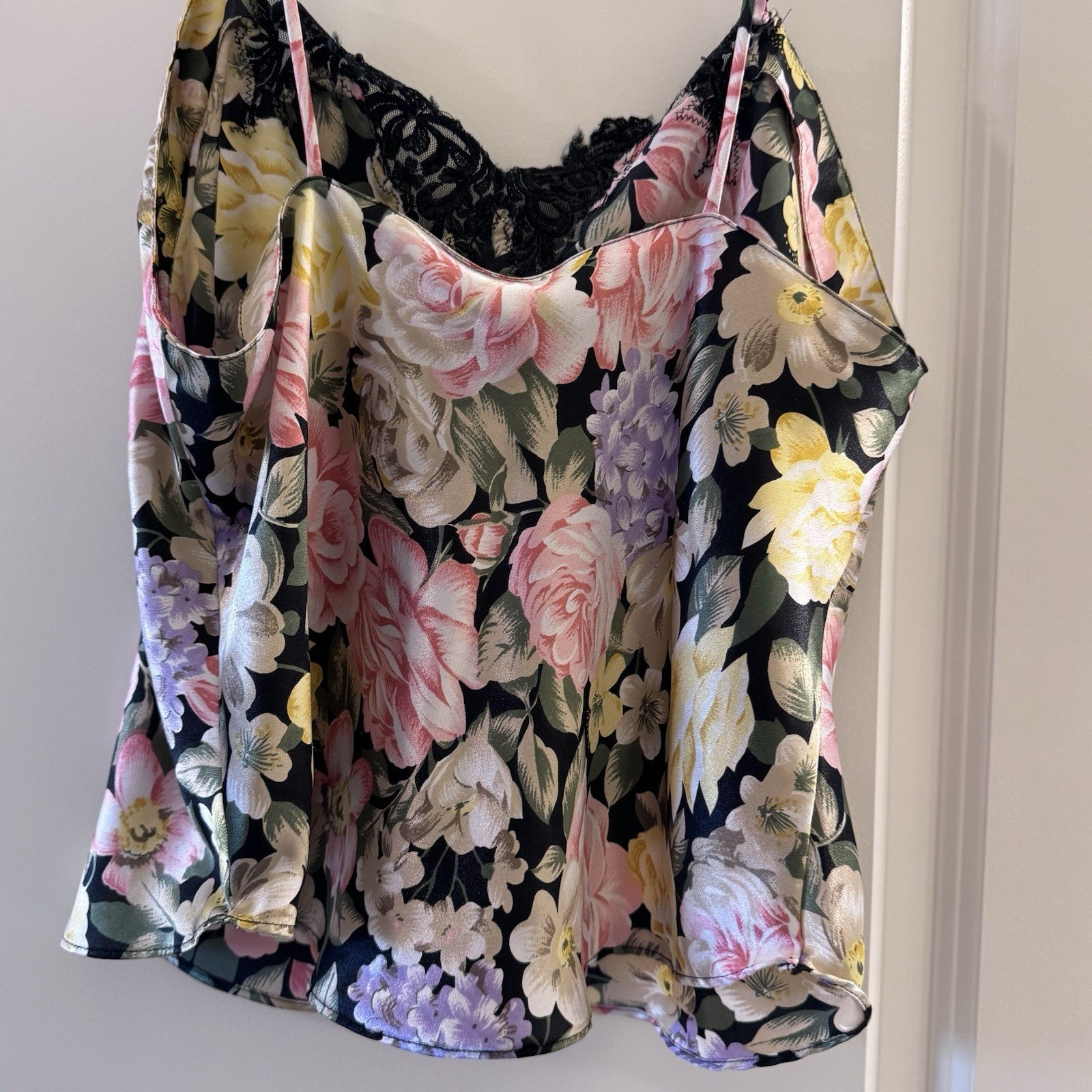 VTG Gold label Victoria’s Secret Floral Lace Camisole Large Made in Korea Y2K