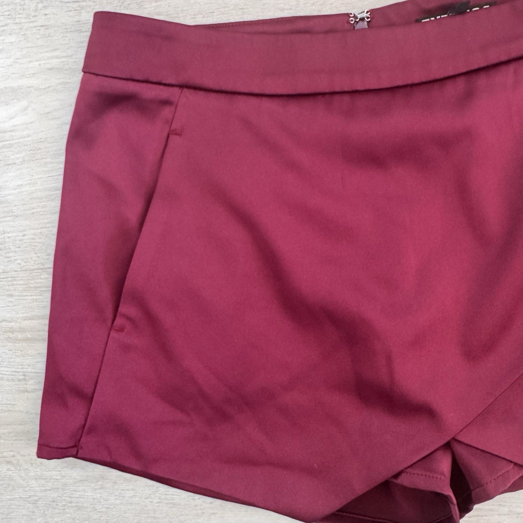 Express Burgundy Wrap Skort Size 2 High Rise Mini Career Chic Women’s