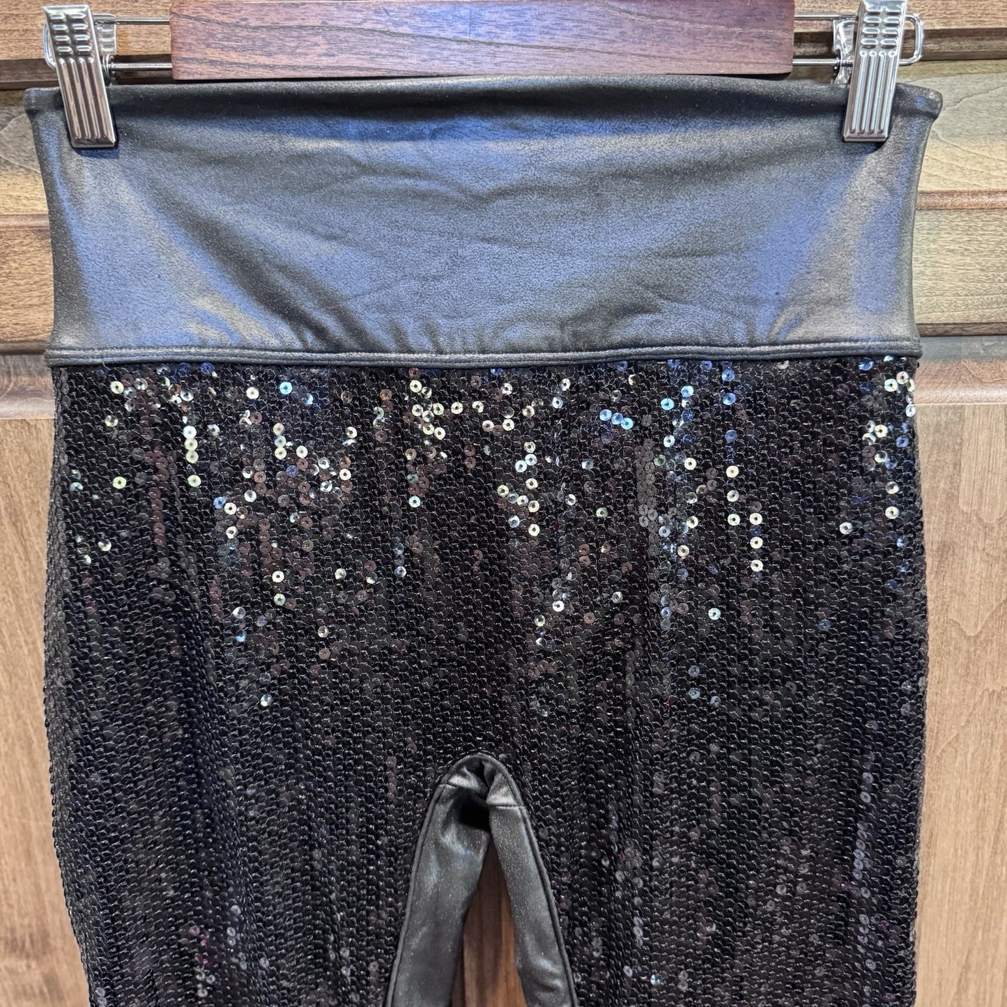 Spanx Black Sequin Faux Leather Leggings Medium M High Rise Shaping 20189R