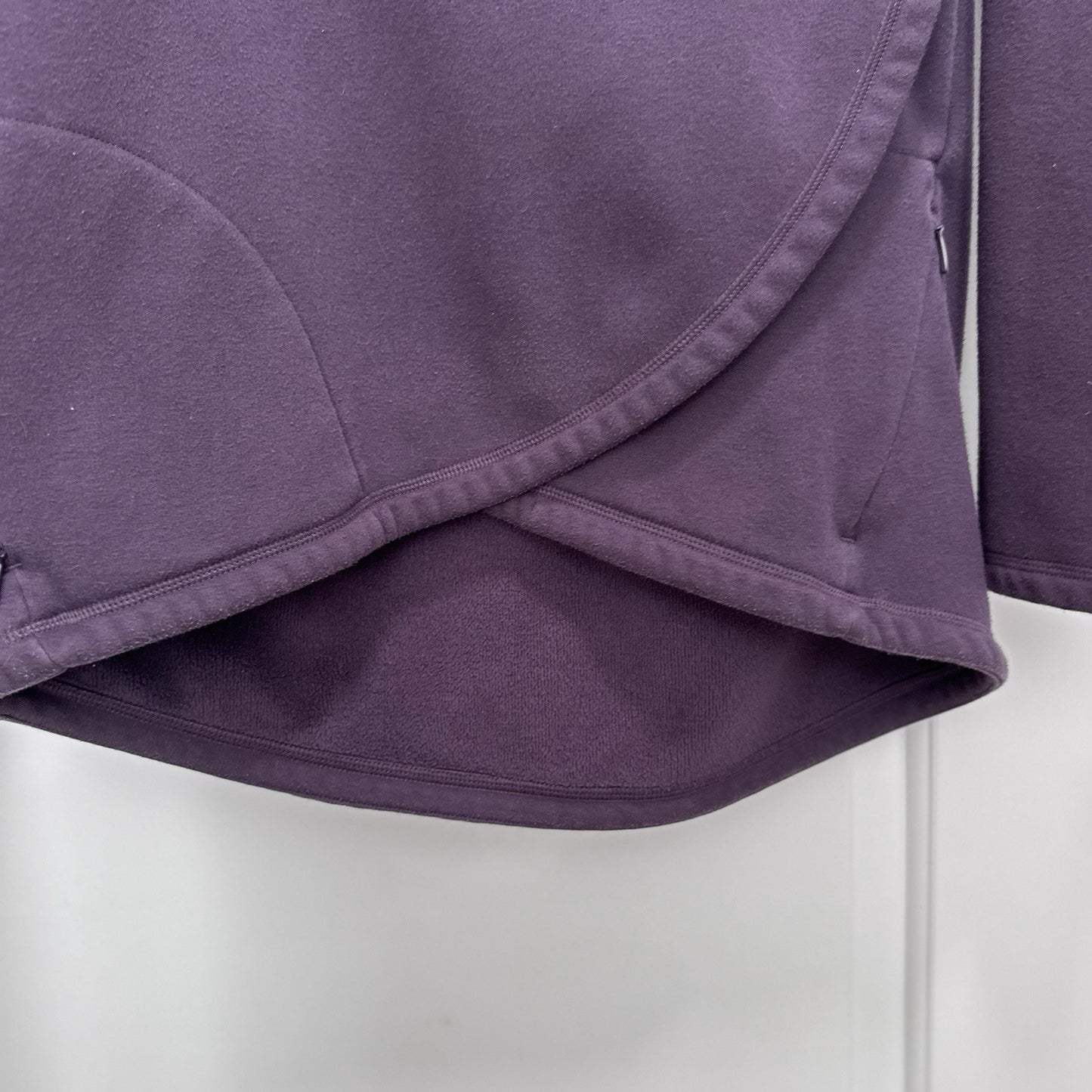 Athleta Medium Cozy Karma Asymmetrical Red Purple Zip Pullover Fleece Jacket EUC