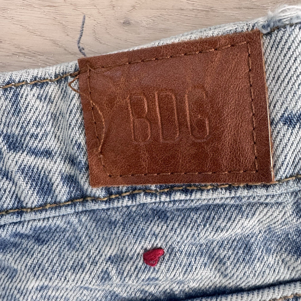 BDG Urban Outfitters Denim Shorts 28 Acid Wash Distressed Raw Hem