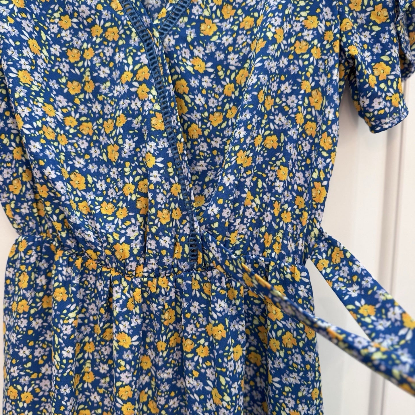 Sienna Sky XS Blue Yellow Floral Wrap Dress Short Sleeve Fit & Flare Lined