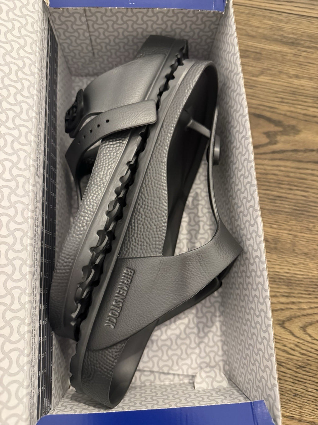 Birkenstock Unisex Dark Gray-Thong Sandals Size 40- Sz 9 Brand New W Box