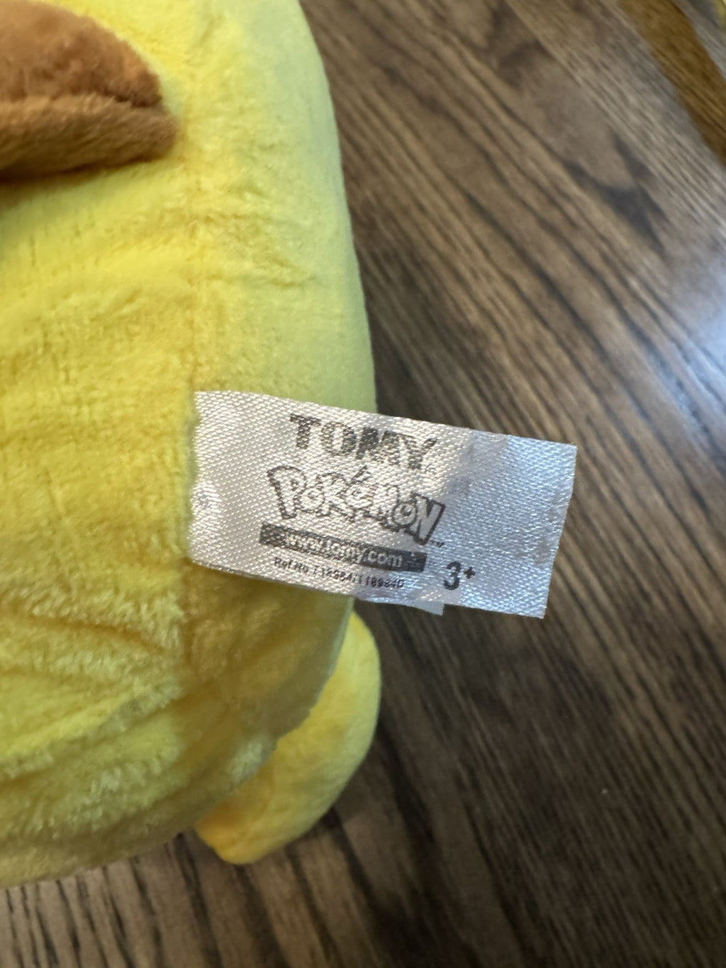 Rare & Vintage Pokemon Pikachu 10" Plush TOMY NWT Asian Japanese