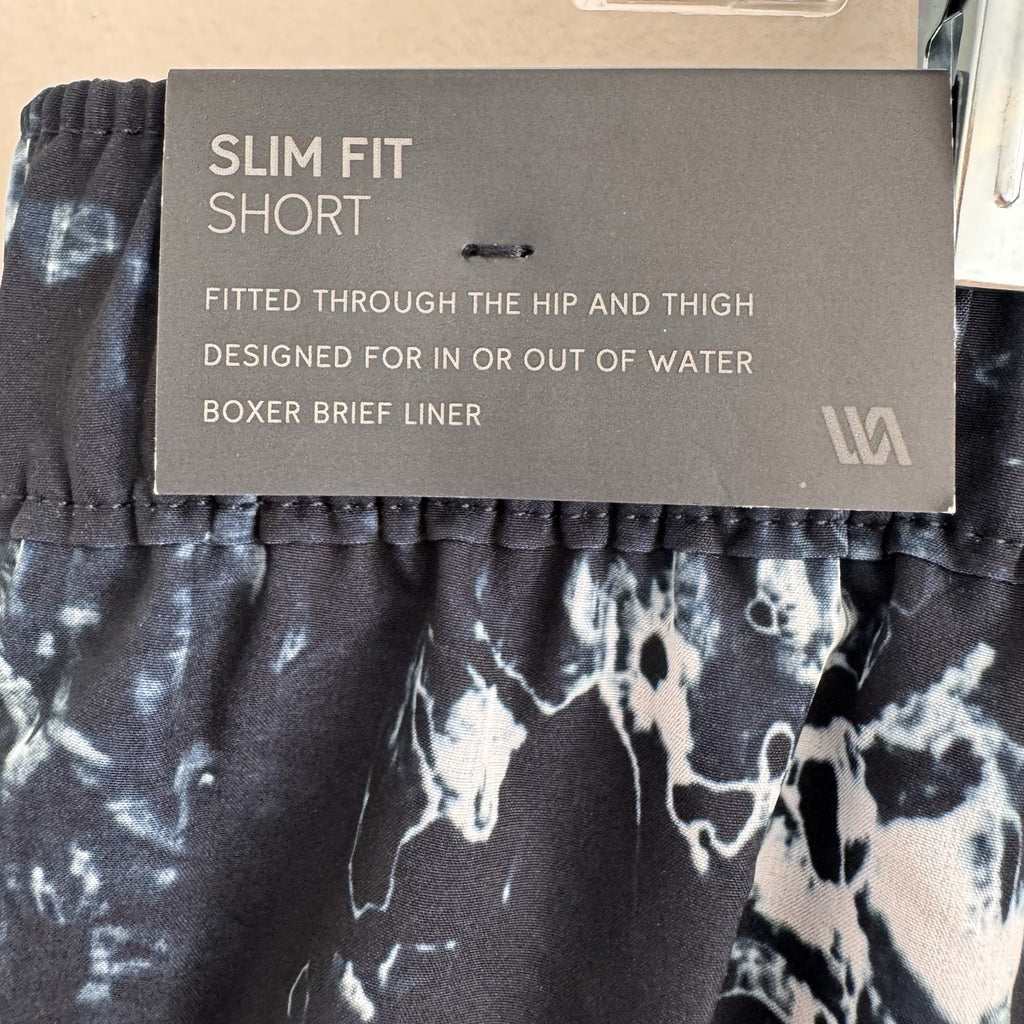 VRST Men's 5" Resort Short Indigo Craft Print Large NWT Slim Fit Lined Hybrid
